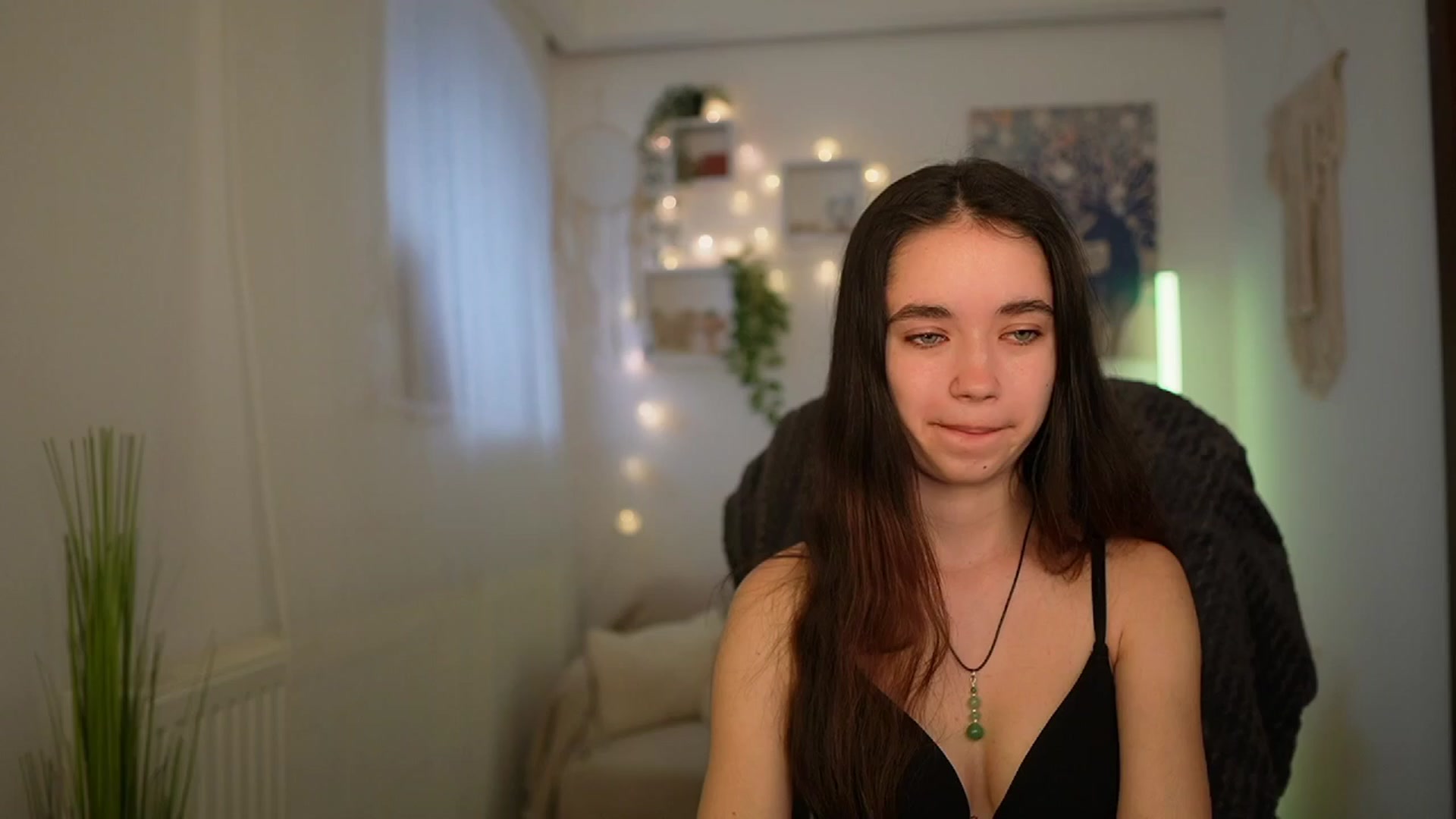 Gallery image thumbnail from Gia_Paige18's myfreecams stream on, 04/02/2024, 11:46 image 1 of 20
