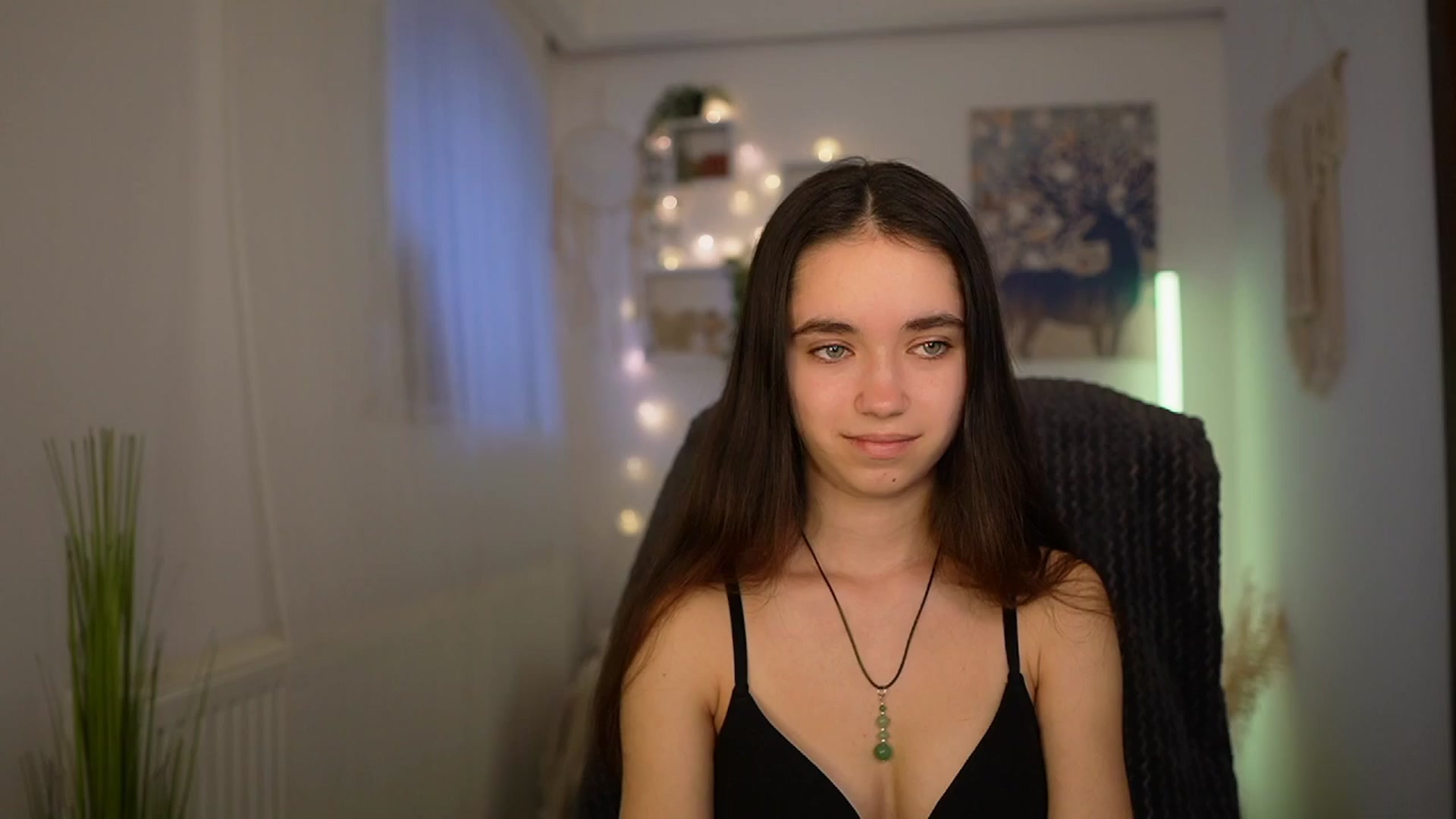 Gallery image thumbnail from Gia_Paige18's myfreecams stream on, 04/03/2024, 09:34 image 8 of 20