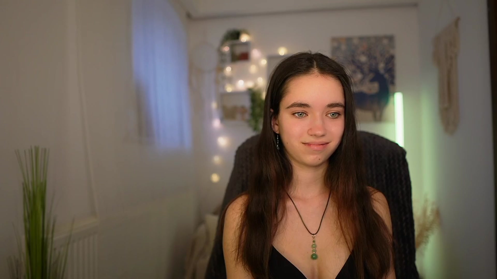 Gallery image thumbnail from Gia_Paige18's myfreecams stream on, 04/03/2024, 12:06 image 15 of 20