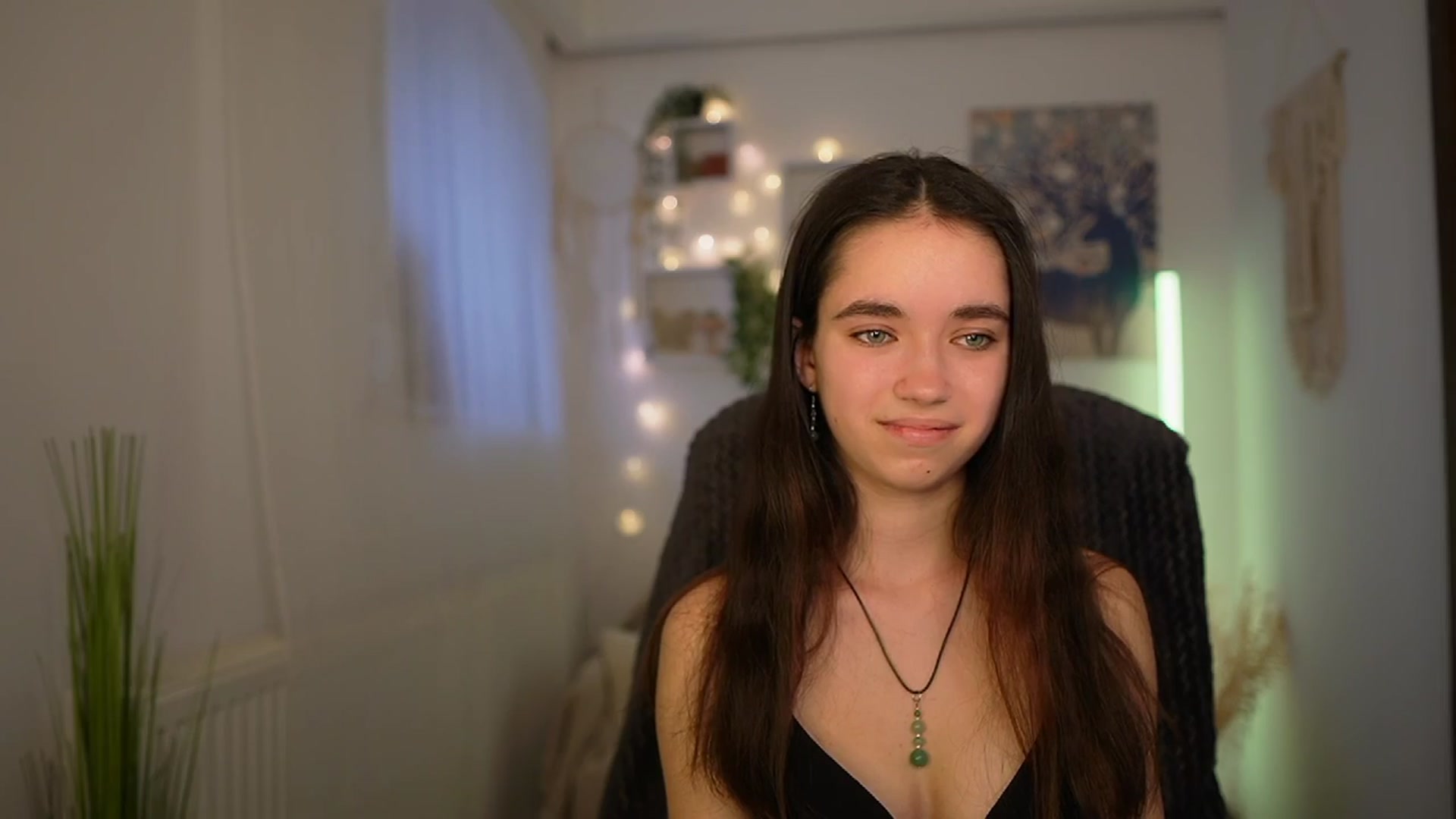 Gallery image thumbnail from Gia_Paige18's myfreecams stream on, 04/03/2024, 12:06 image 12 of 20