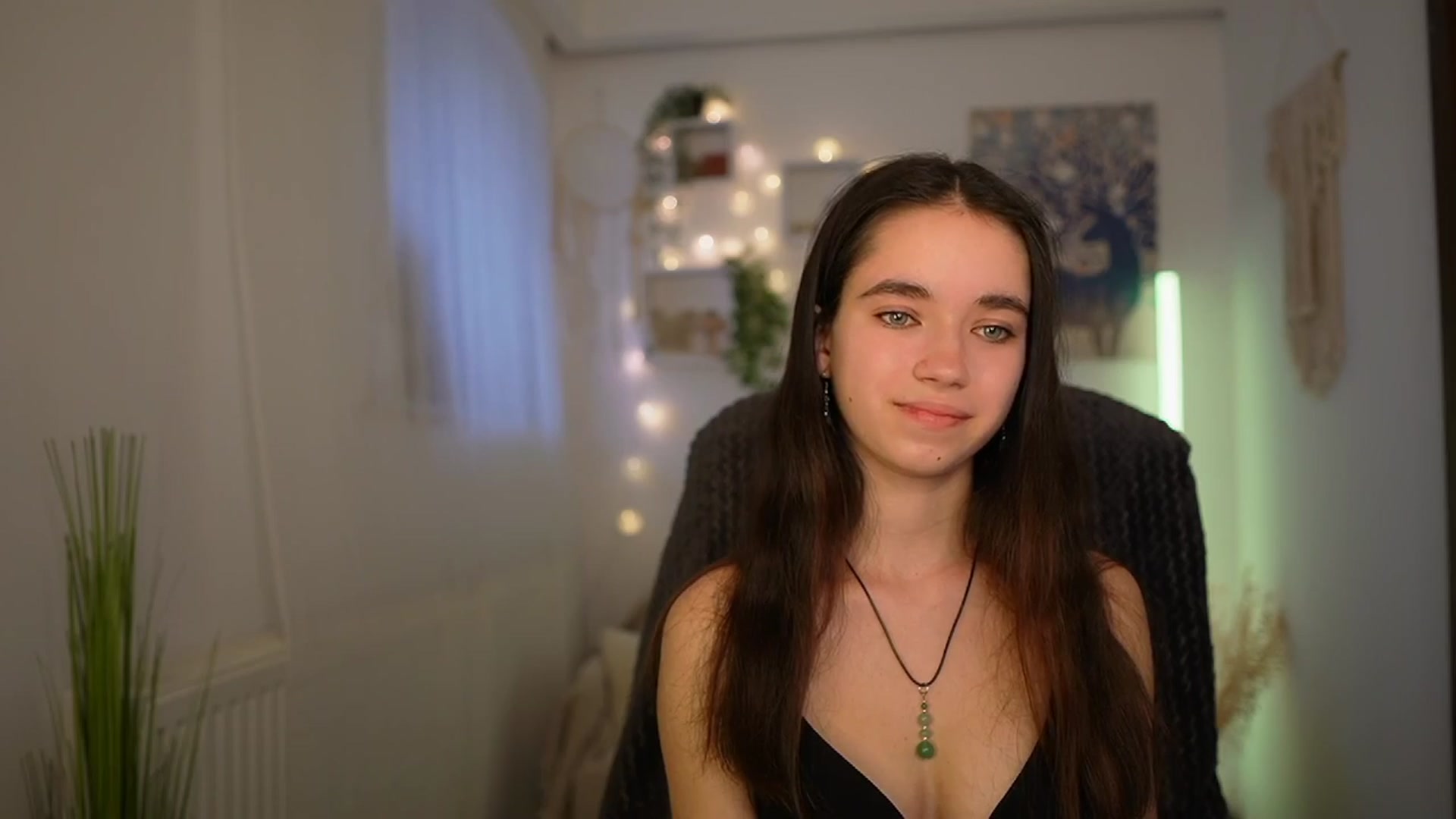 Gallery image thumbnail from Gia_Paige18's myfreecams stream on, 04/03/2024, 12:06 image 16 of 20