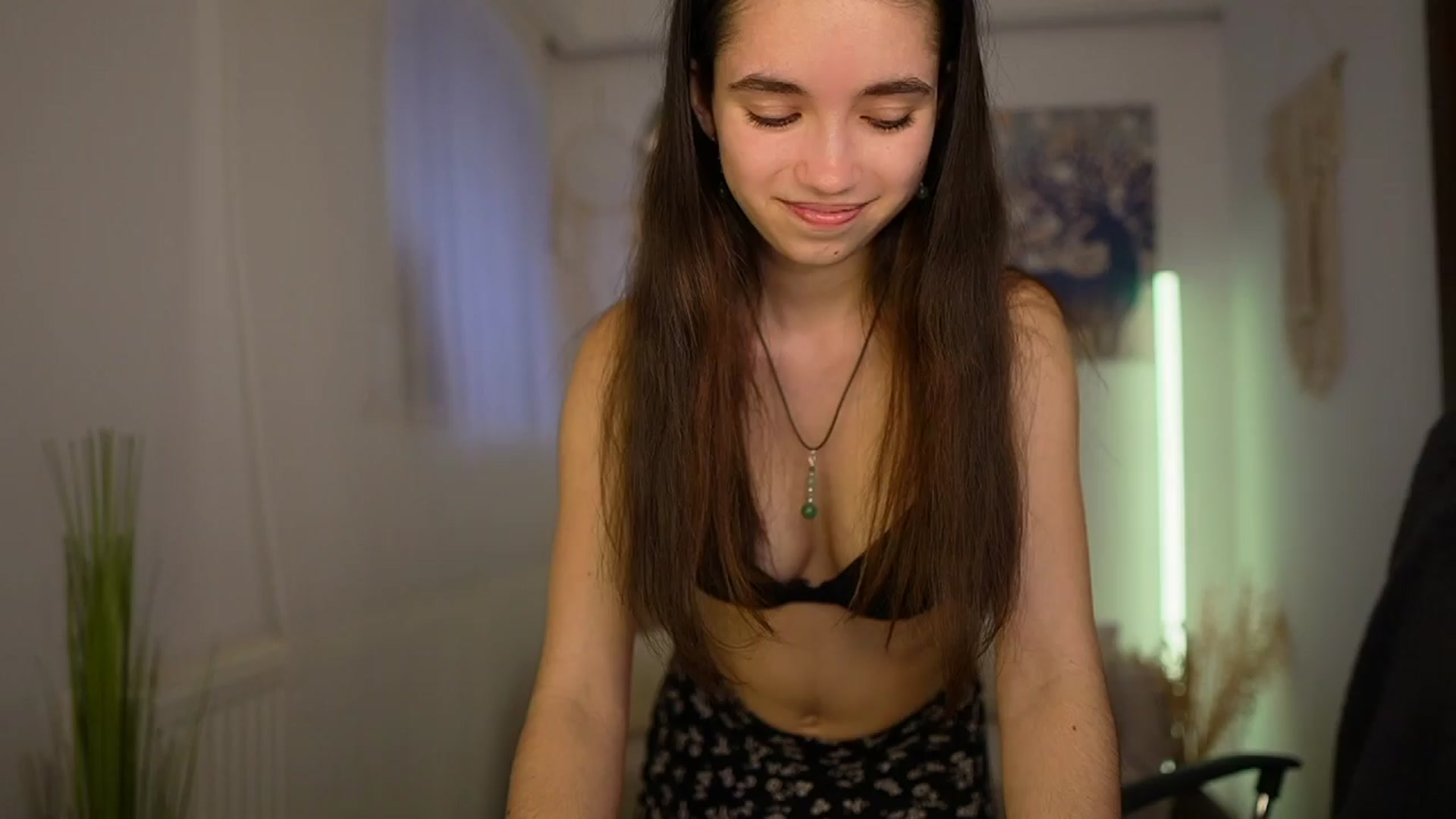 Gallery image thumbnail from Gia_Paige18's myfreecams stream on, 04/03/2024, 14:57 image 20 of 20