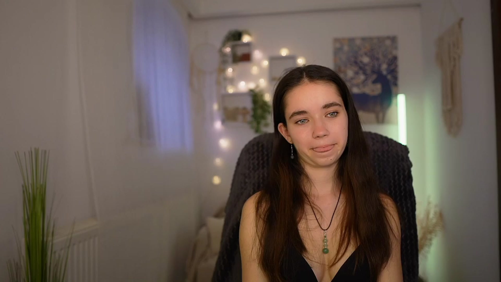 Gallery image thumbnail from Gia_Paige18's myfreecams stream on, 04/03/2024, 14:57 image 14 of 20