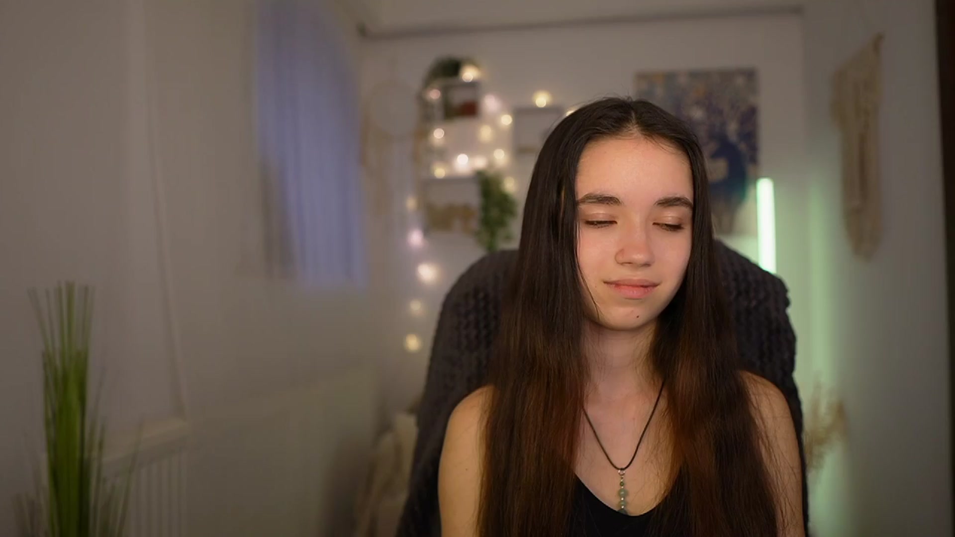 Gallery image thumbnail from Gia_Paige18's myfreecams stream on, 04/03/2024, 16:18 image 2 of 20