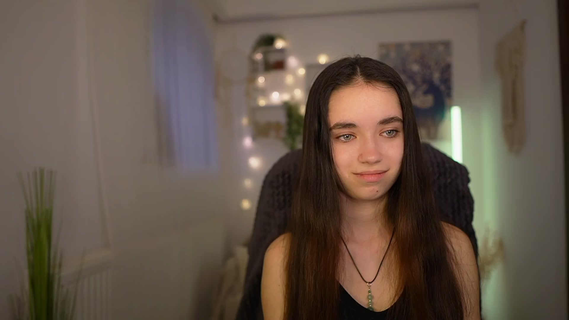 Gallery image thumbnail from Gia_Paige18's myfreecams stream on, 04/03/2024, 16:18 image 3 of 20