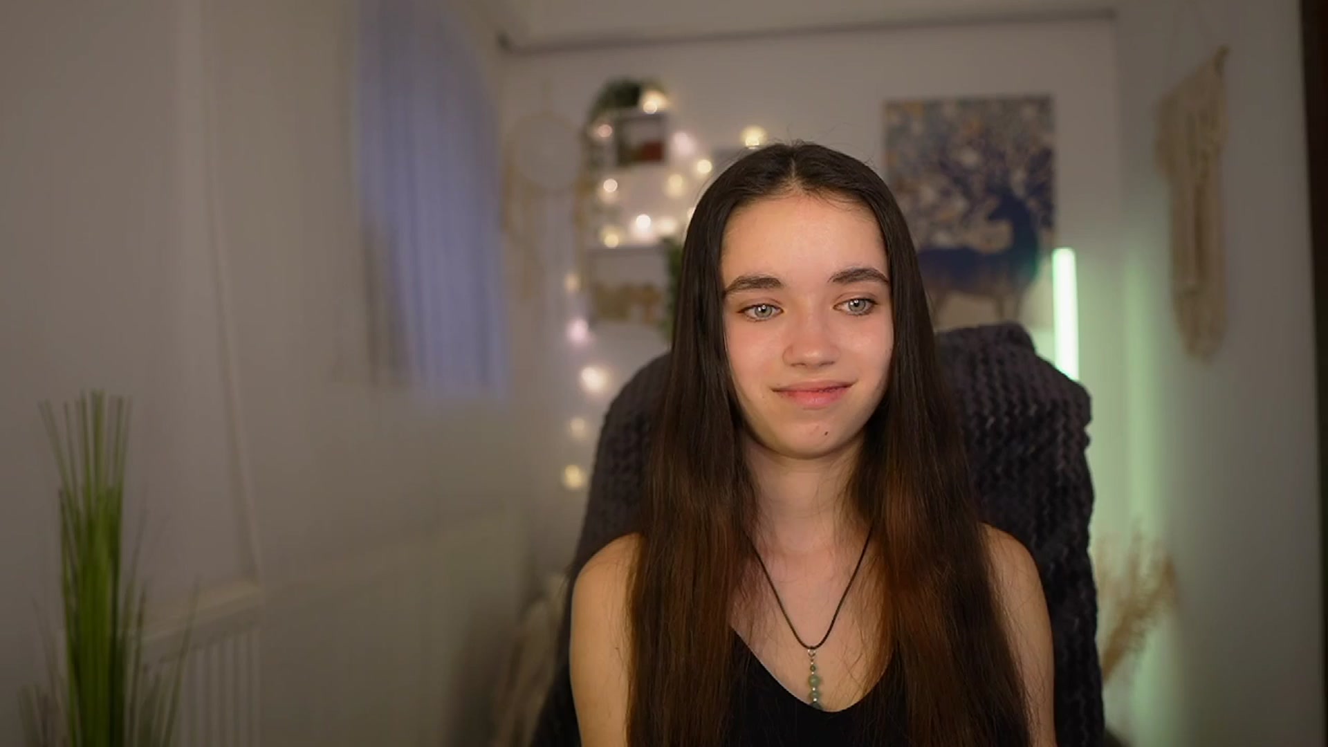 Gallery image thumbnail from Gia_Paige18's myfreecams stream on, 04/03/2024, 16:18 image 8 of 20