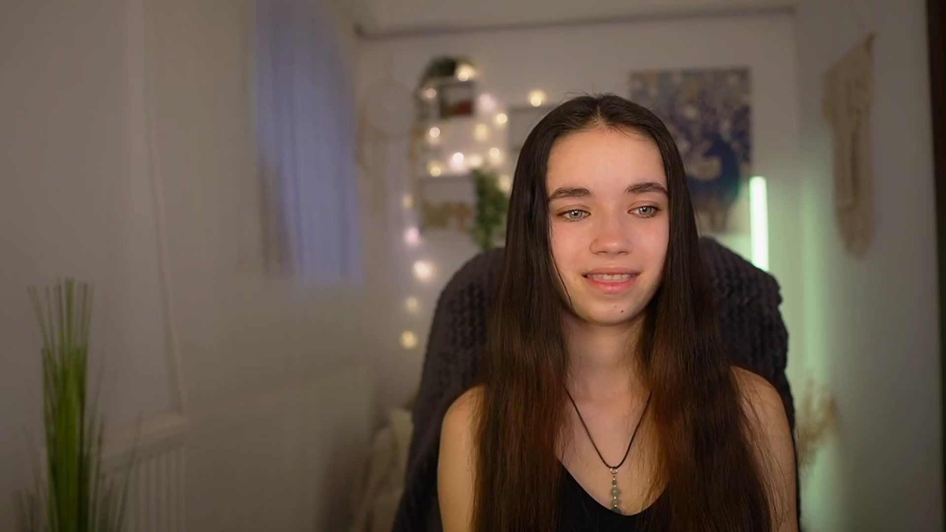 Gallery image thumbnail from Gia_Paige18's myfreecams stream on, 04/03/2024, 16:18 image 6 of 20
