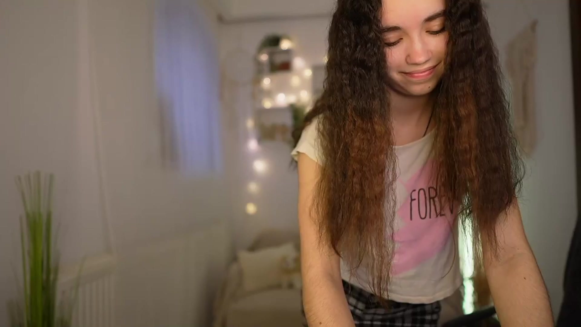 Gallery image thumbnail from Gia_Paige18's myfreecams stream on, 04/04/2024, 11:17 image 1 of 20