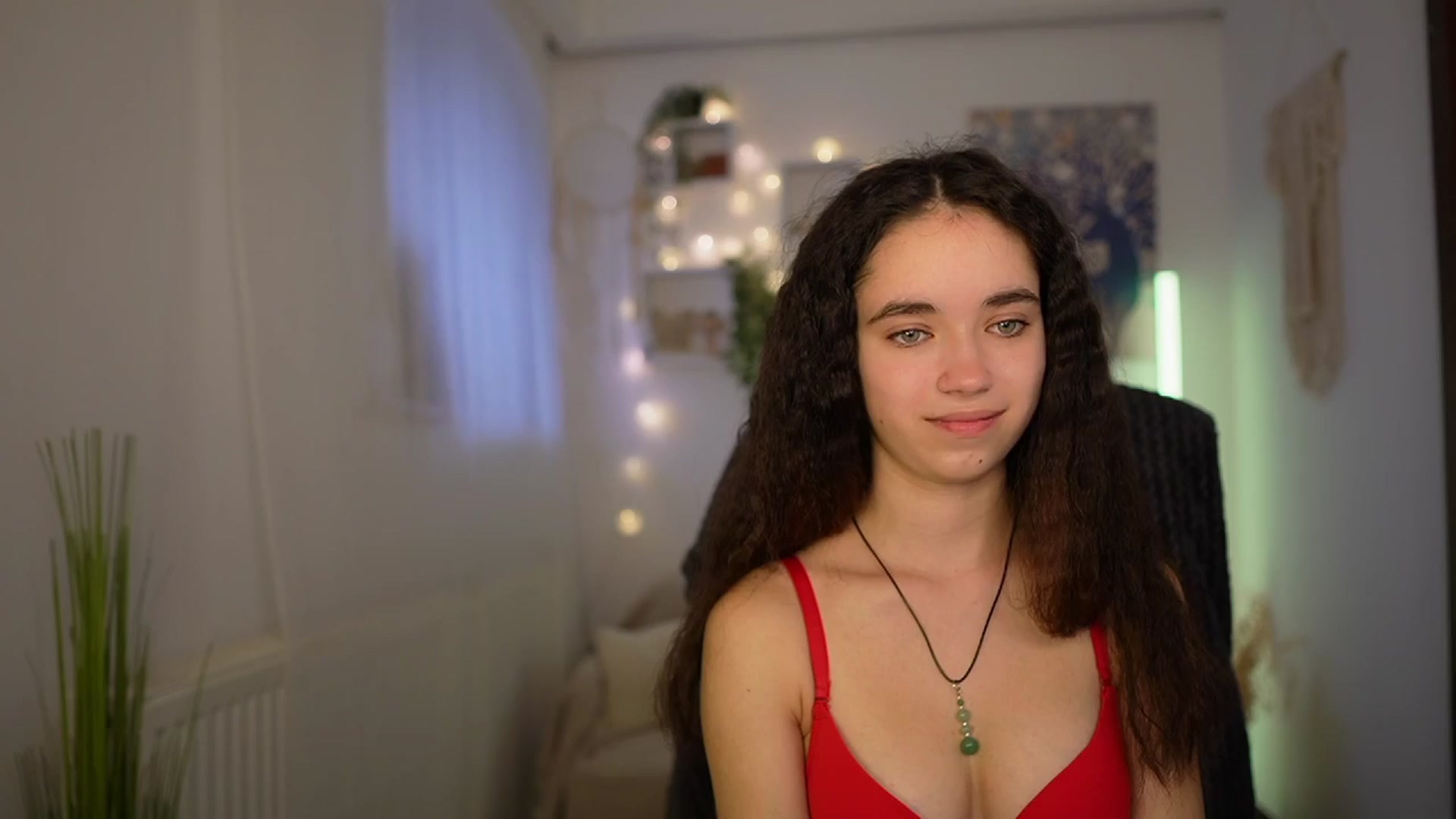 Gallery image thumbnail from Gia_Paige18's myfreecams stream on, 04/04/2024, 12:36 image 10 of 20
