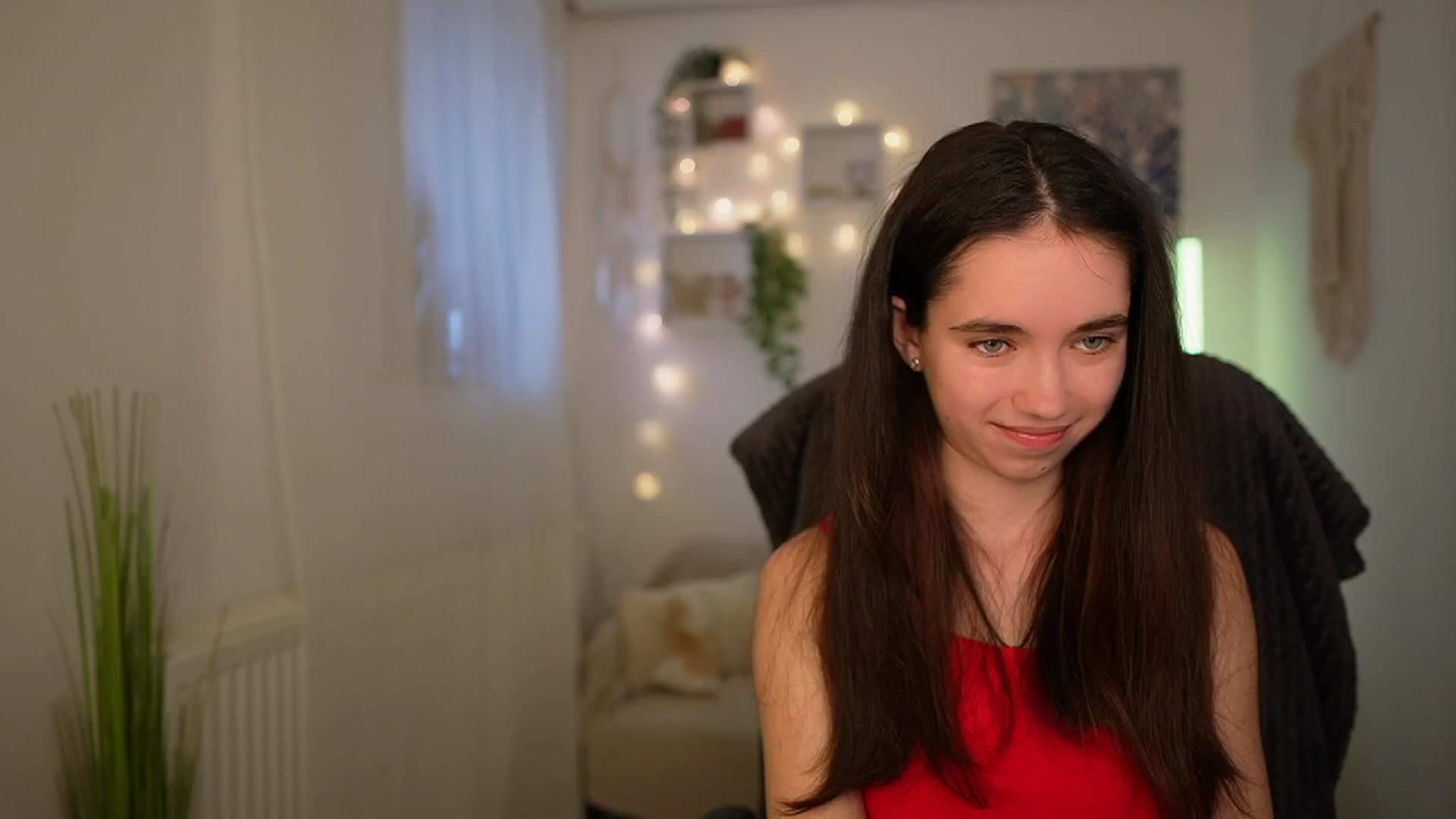 Gallery image thumbnail from Gia_Paige18's myfreecams stream on, 04/07/2024, 12:59 image 18 of 20