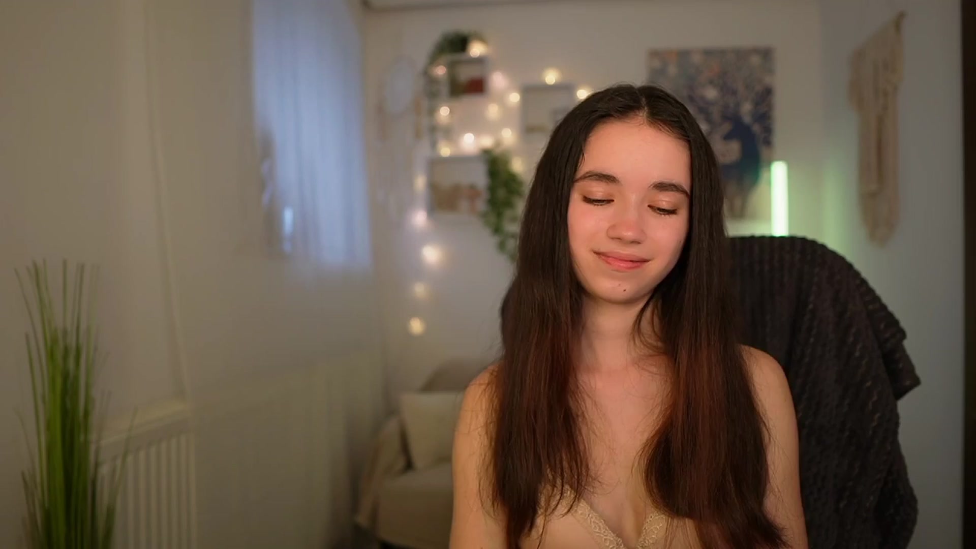 Gallery image thumbnail from Gia_Paige18's myfreecams stream on, 04/08/2024, 12:16 image 17 of 20