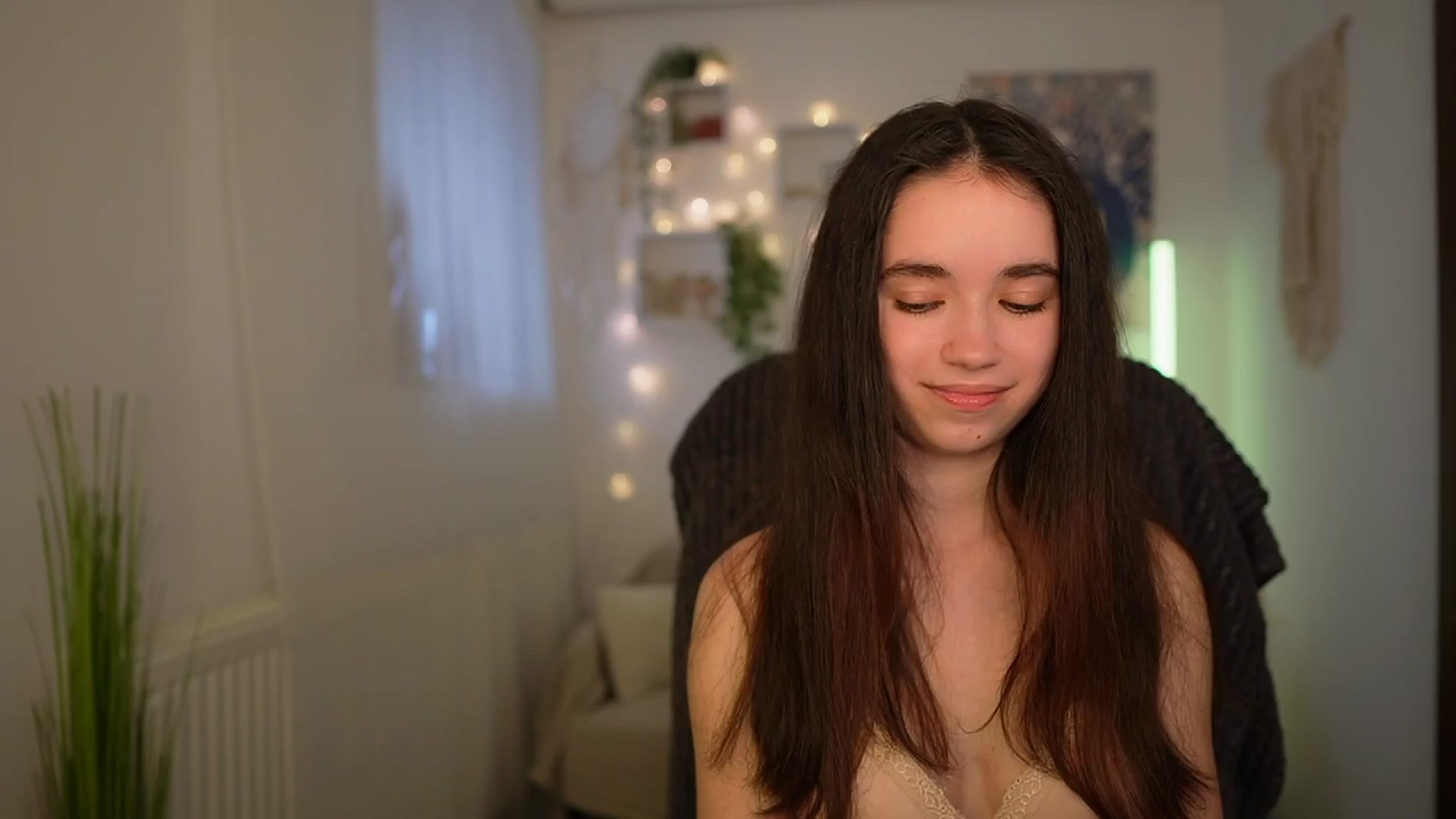 Gallery image thumbnail from Gia_Paige18's myfreecams stream on, 04/08/2024, 13:00 image 7 of 20