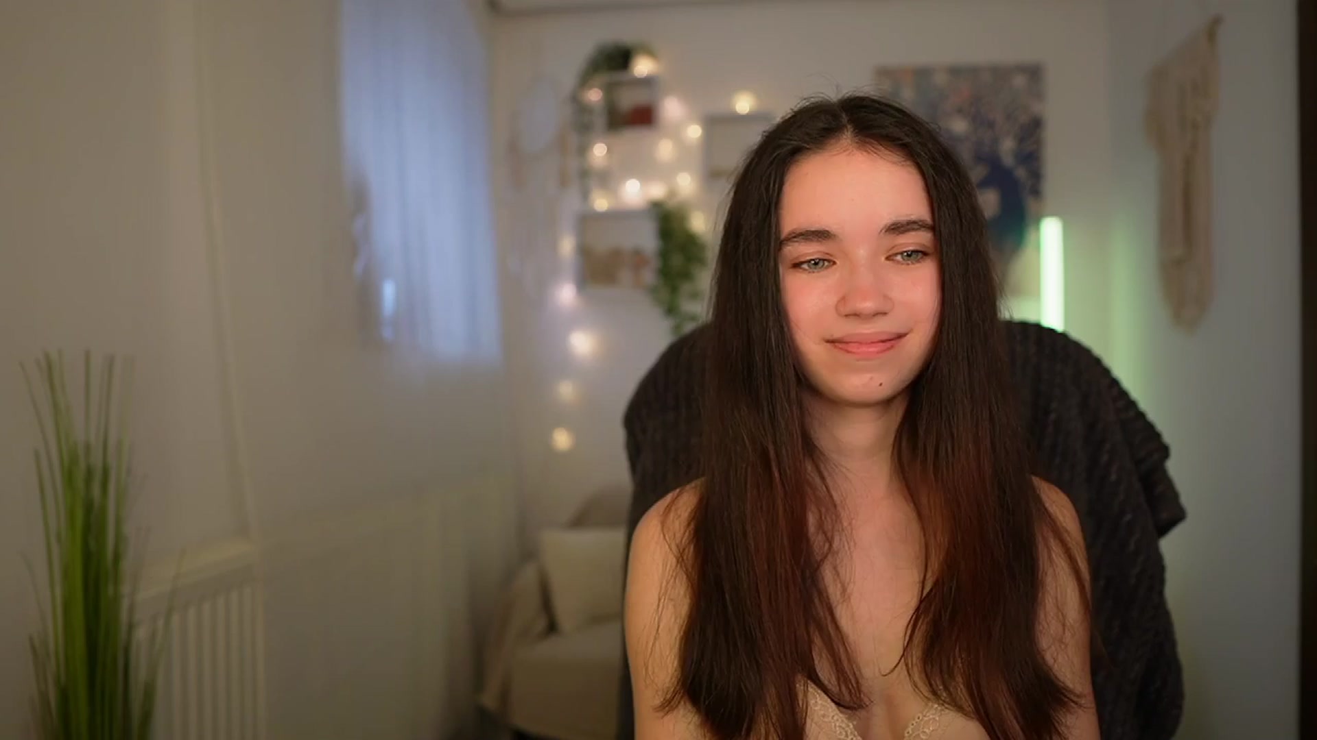 Gallery image thumbnail from Gia_Paige18's myfreecams stream on, 04/08/2024, 13:00 image 11 of 20
