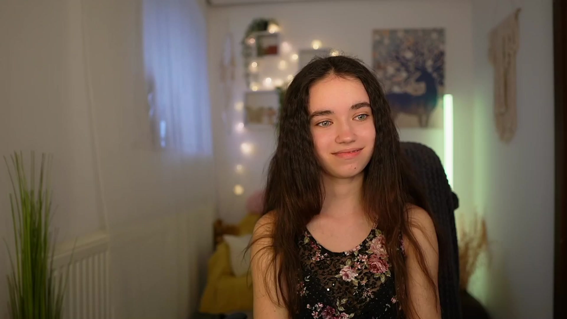Gallery image thumbnail from Gia_Paige18's myfreecams stream on, 04/10/2024, 12:07 image 2 of 20