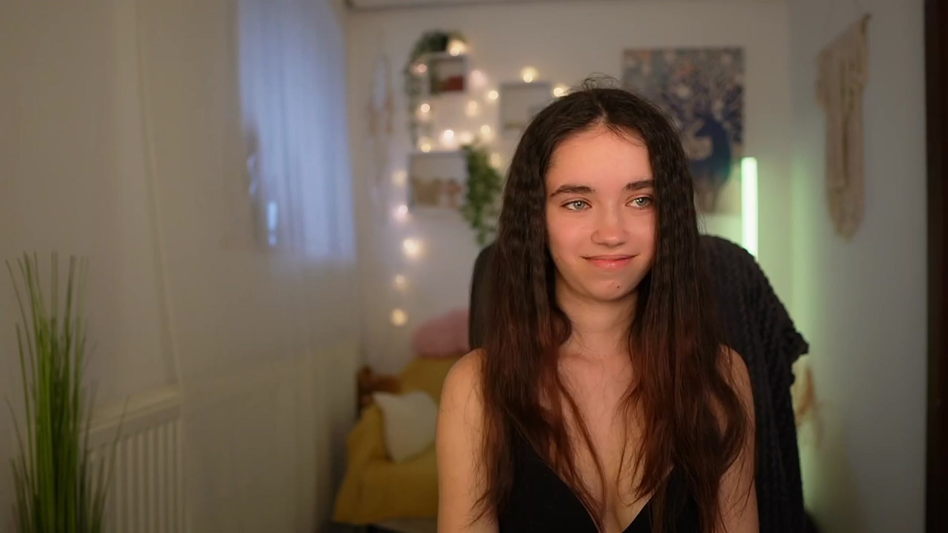 Gallery image thumbnail from Gia_Paige18's myfreecams stream on, 04/10/2024, 12:07 image 11 of 20