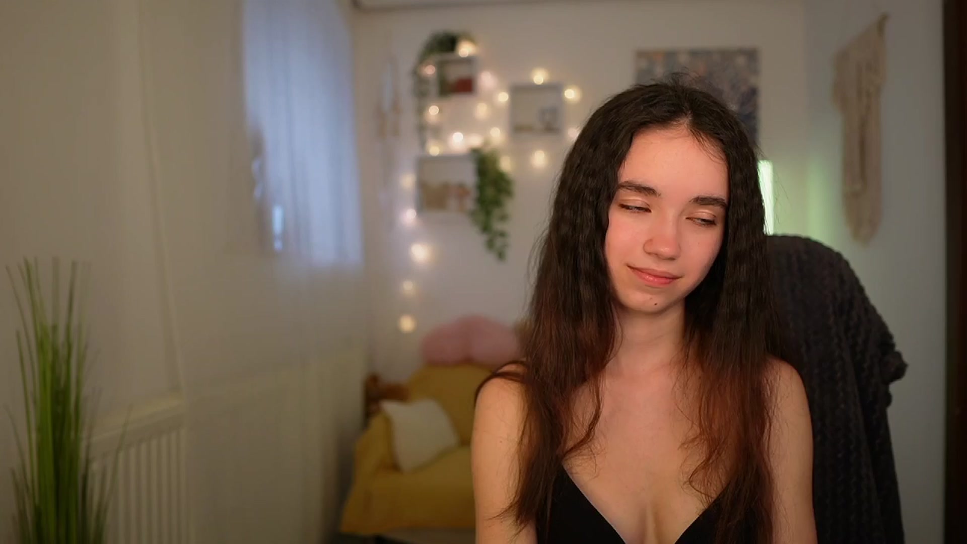 Gallery image thumbnail from Gia_Paige18's myfreecams stream on, 04/10/2024, 12:07 image 19 of 20