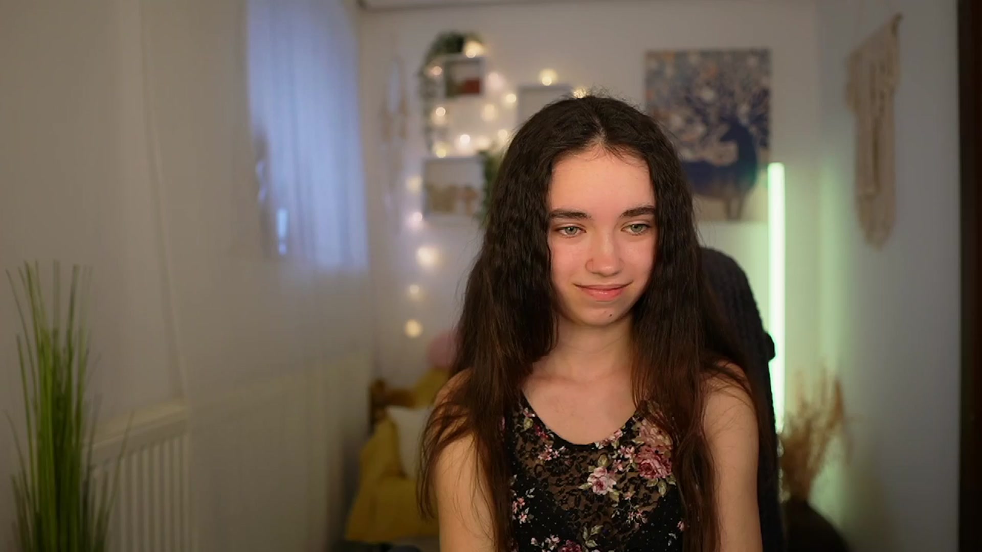 Gallery image thumbnail from Gia_Paige18's myfreecams stream on, 04/10/2024, 12:07 image 1 of 20