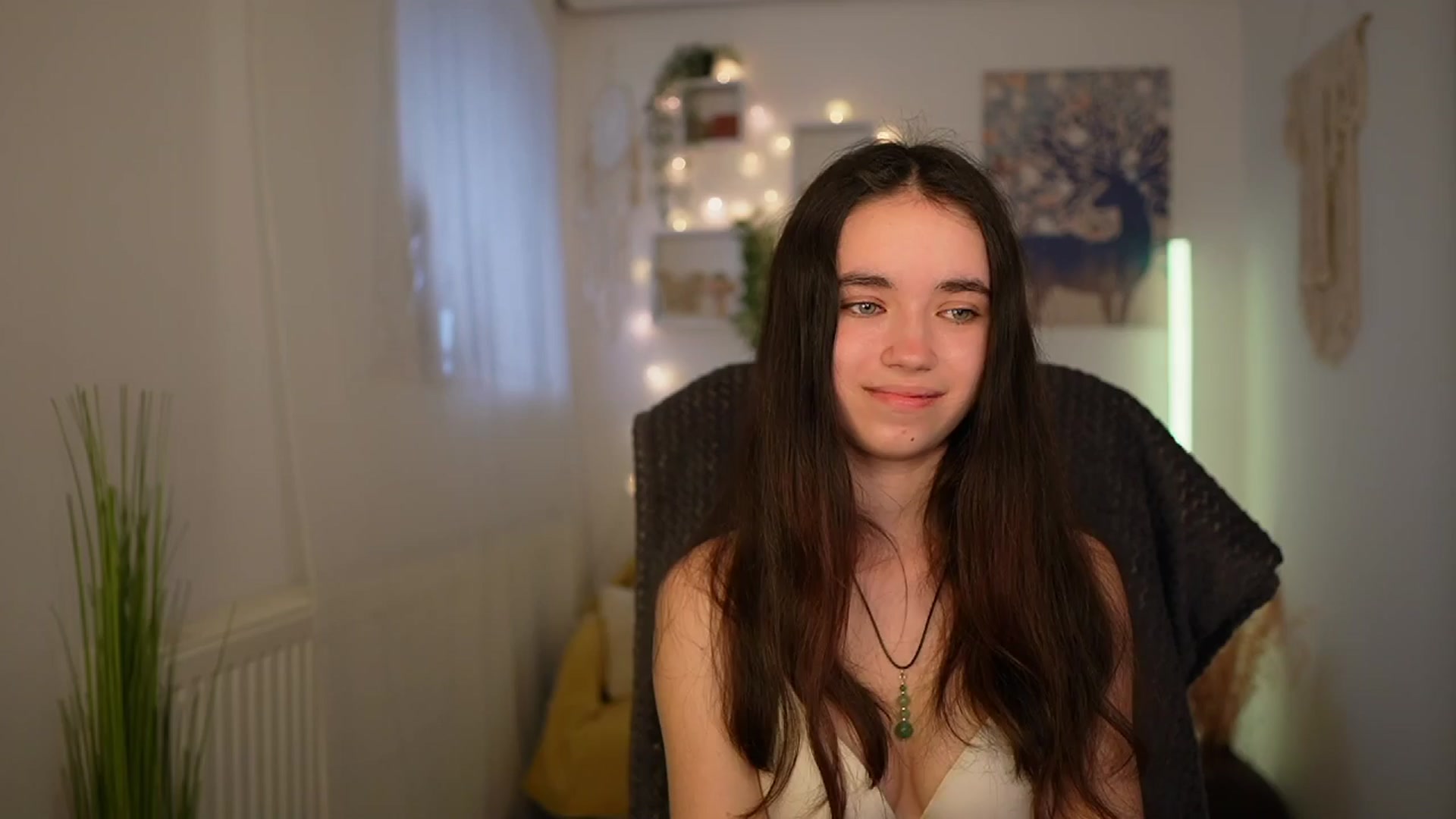 Gallery image thumbnail from Gia_Paige18's myfreecams stream on, 04/15/2024, 11:33 image 10 of 20