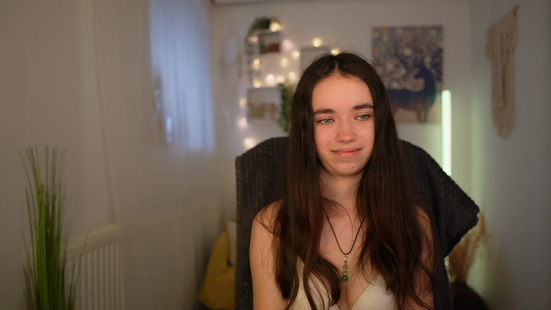 Gallery image thumbnail from Gia_Paige18's myfreecams stream on, 04/15/2024, 11:33 image 14 of 20