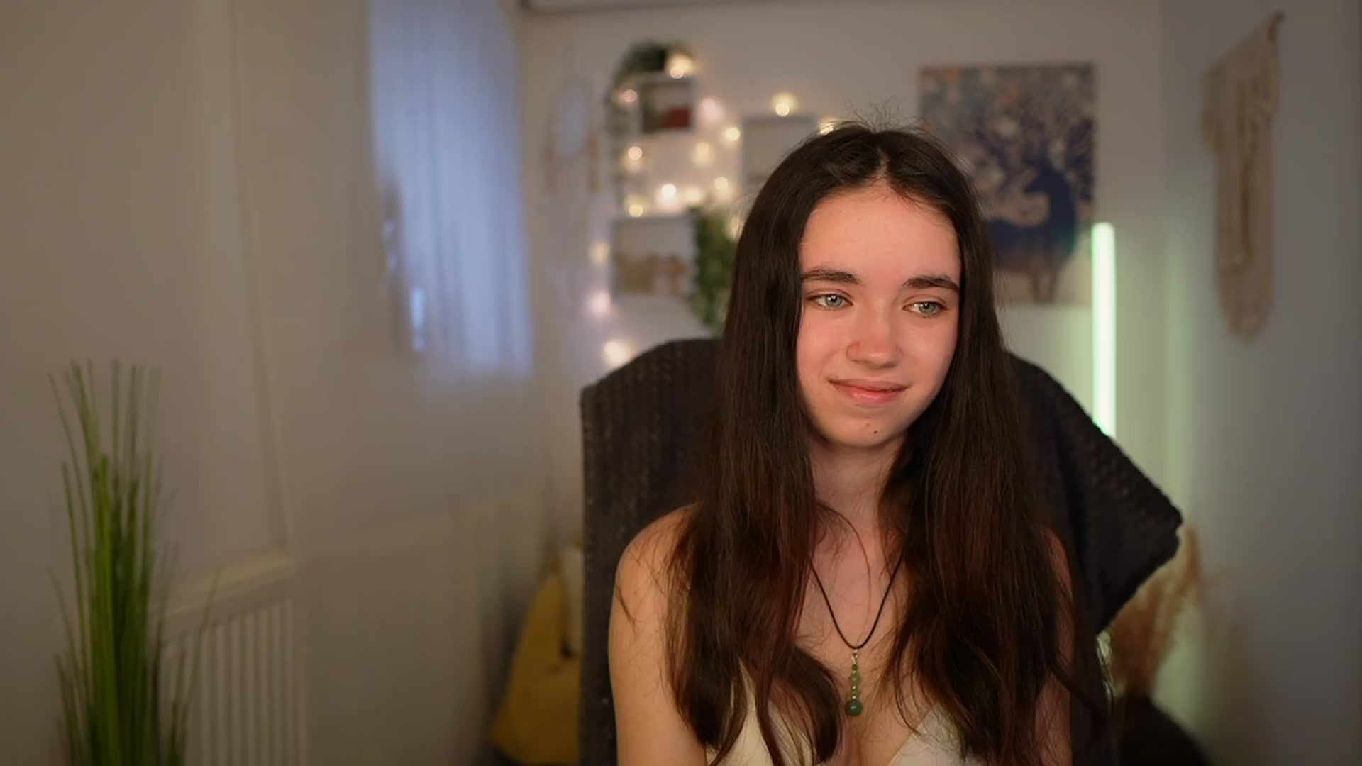 Gallery image thumbnail from Gia_Paige18's myfreecams stream on, 04/15/2024, 11:33 image 18 of 20
