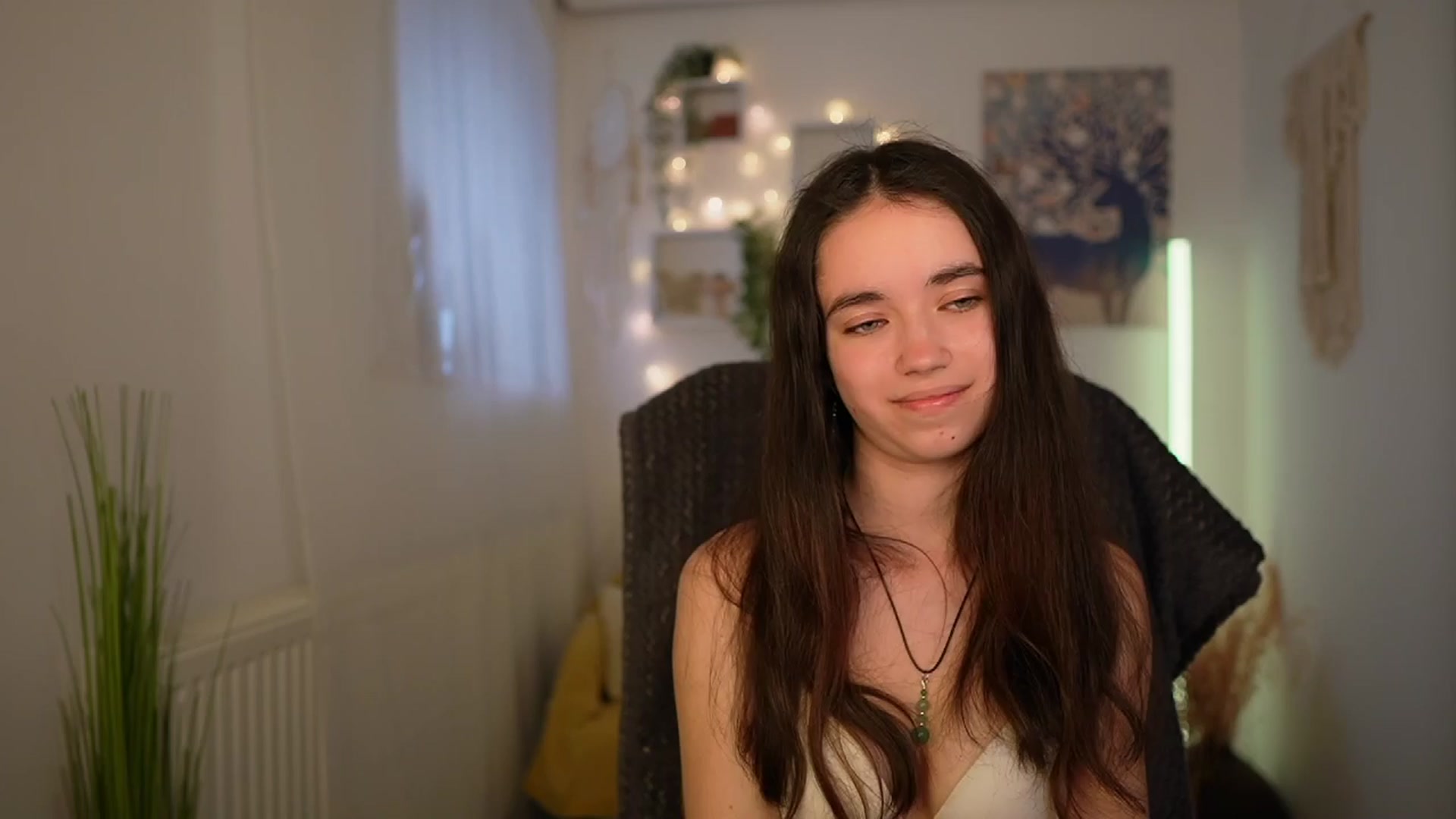 Gallery image thumbnail from Gia_Paige18's myfreecams stream on, 04/15/2024, 11:33 image 12 of 20