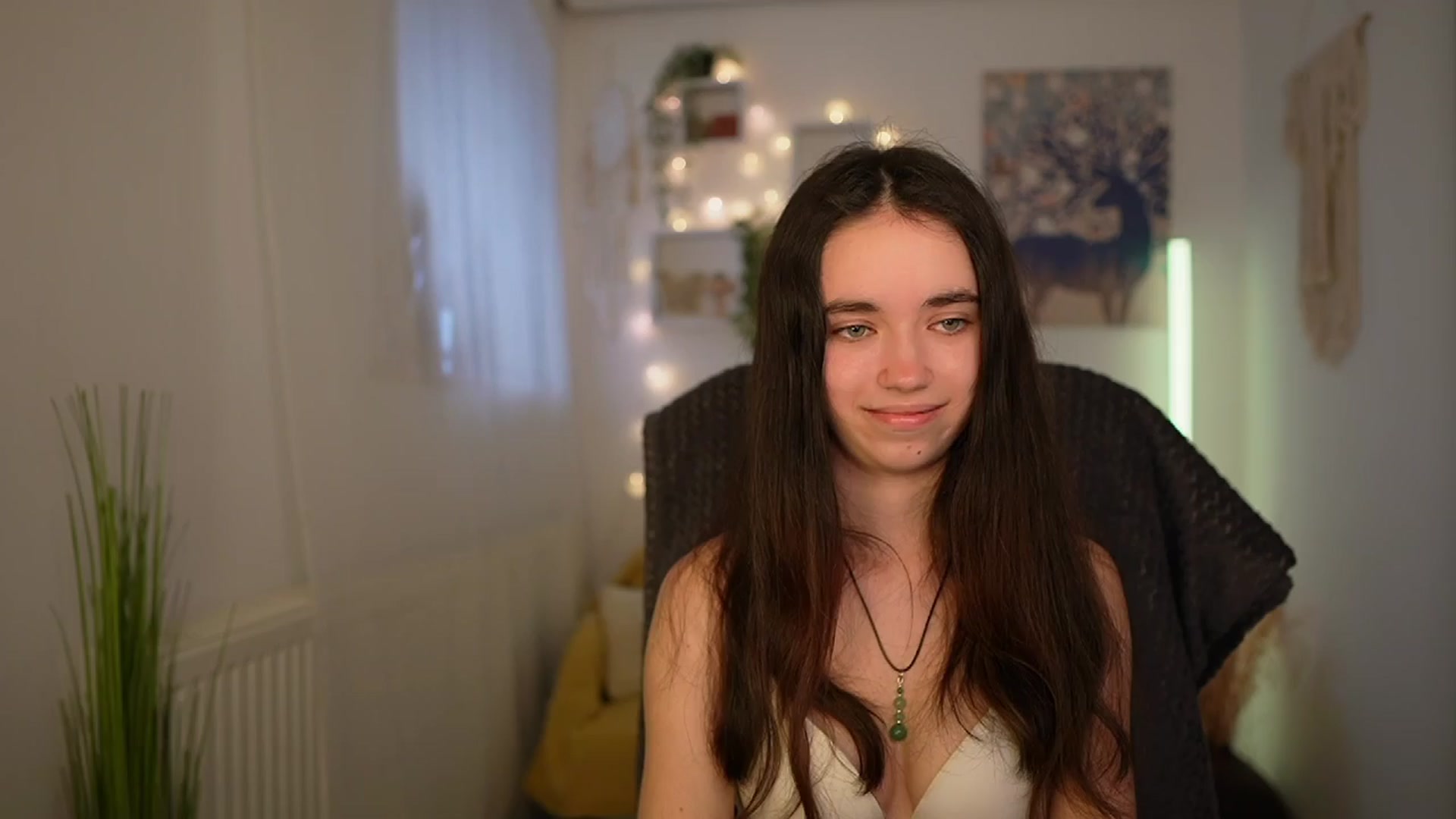 Gallery image thumbnail from Gia_Paige18's myfreecams stream on, 04/15/2024, 11:33 image 9 of 20