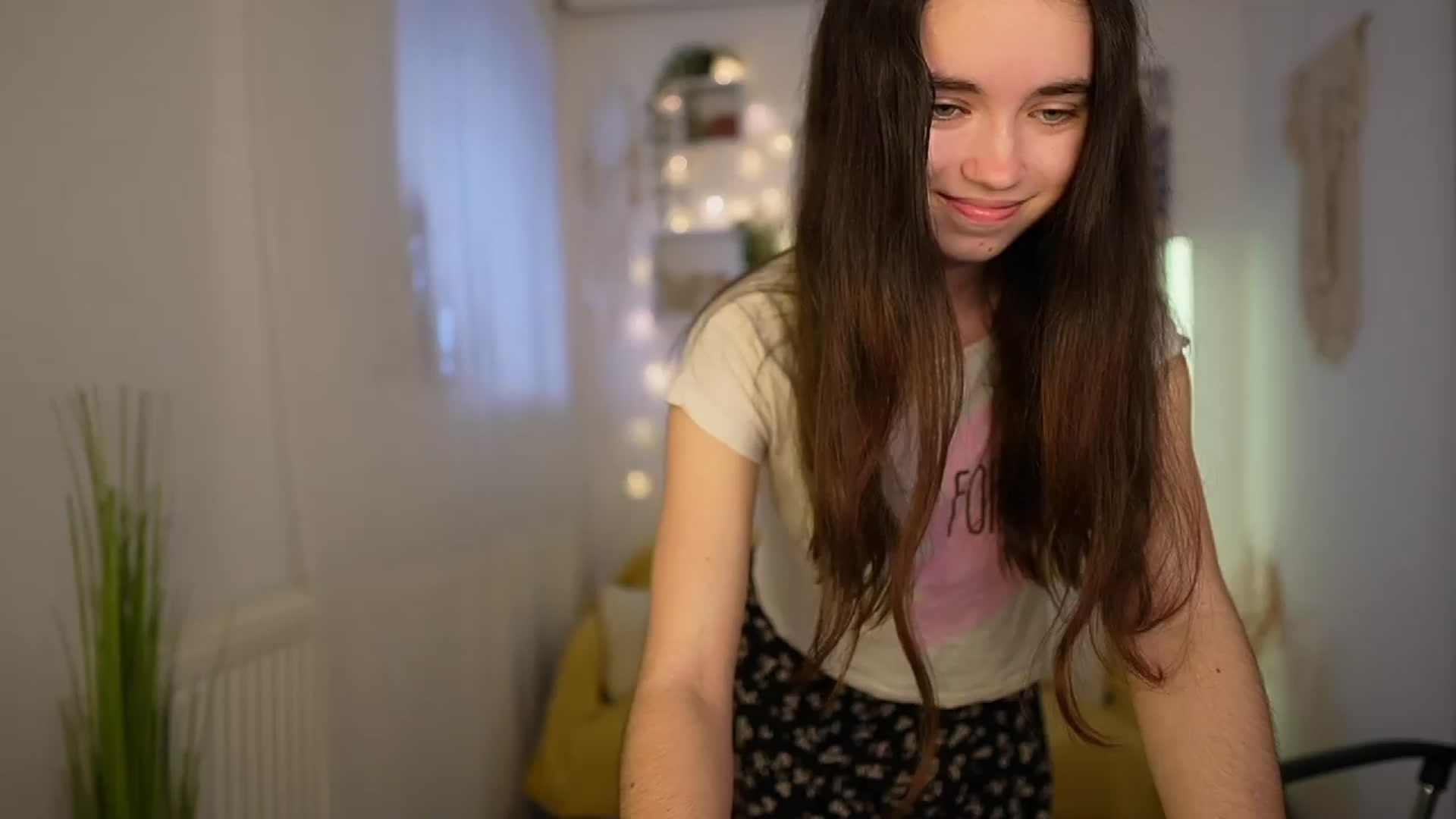 Gallery image thumbnail from Gia_Paige18's myfreecams stream on, 04/15/2024, 11:33 image 6 of 20
