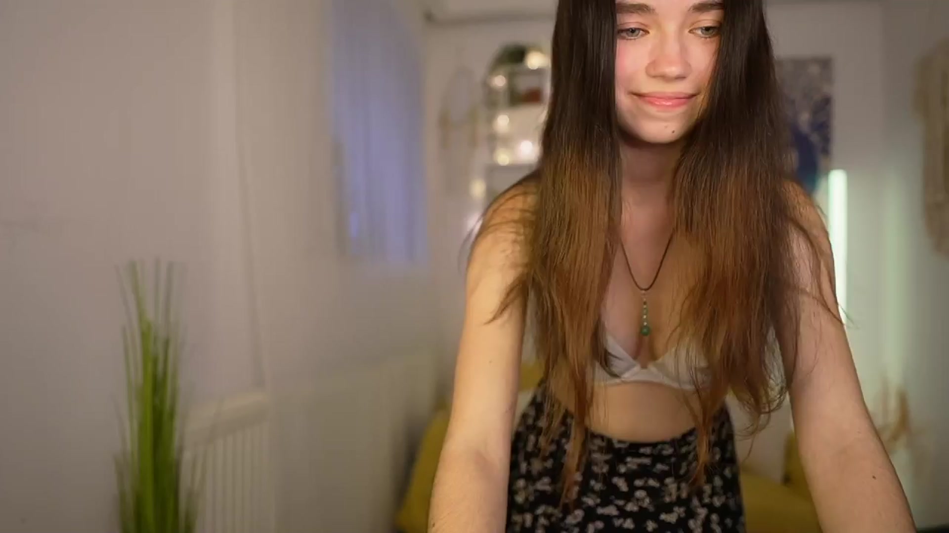Gallery image thumbnail from Gia_Paige18's myfreecams stream on, 04/15/2024, 16:11 image 15 of 20
