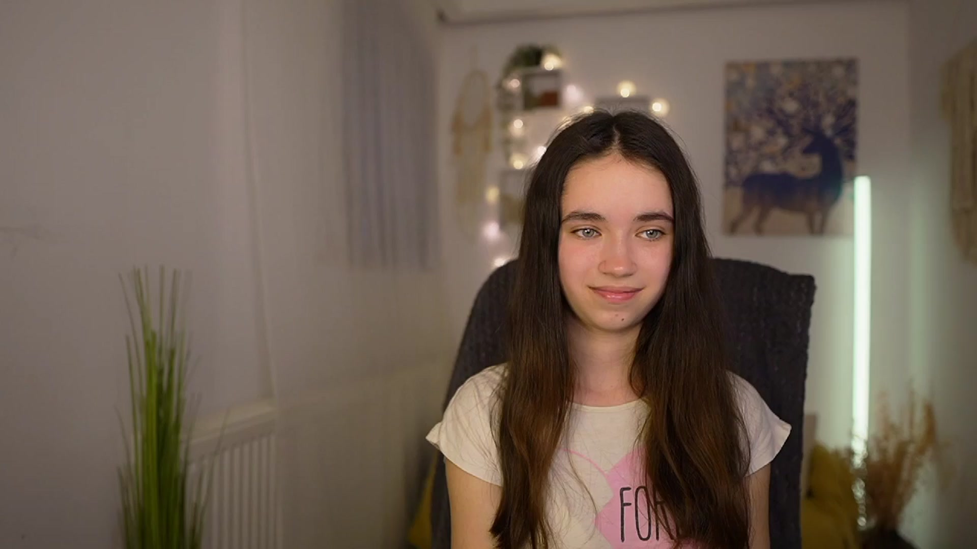 Gallery image thumbnail from Gia_Paige18's myfreecams stream on, 04/15/2024, 16:54 image 5 of 20