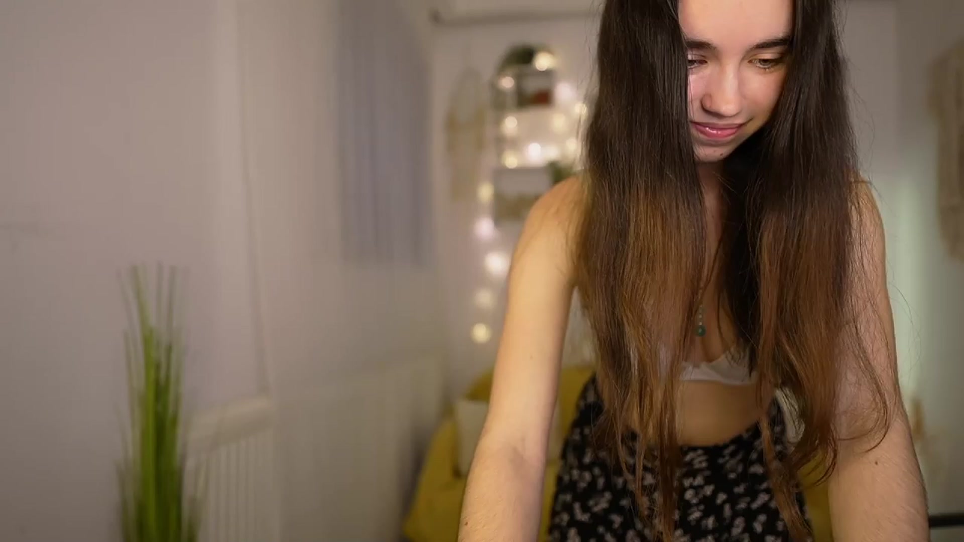 Gallery image thumbnail from Gia_Paige18's myfreecams stream on, 04/15/2024, 16:54 image 12 of 20