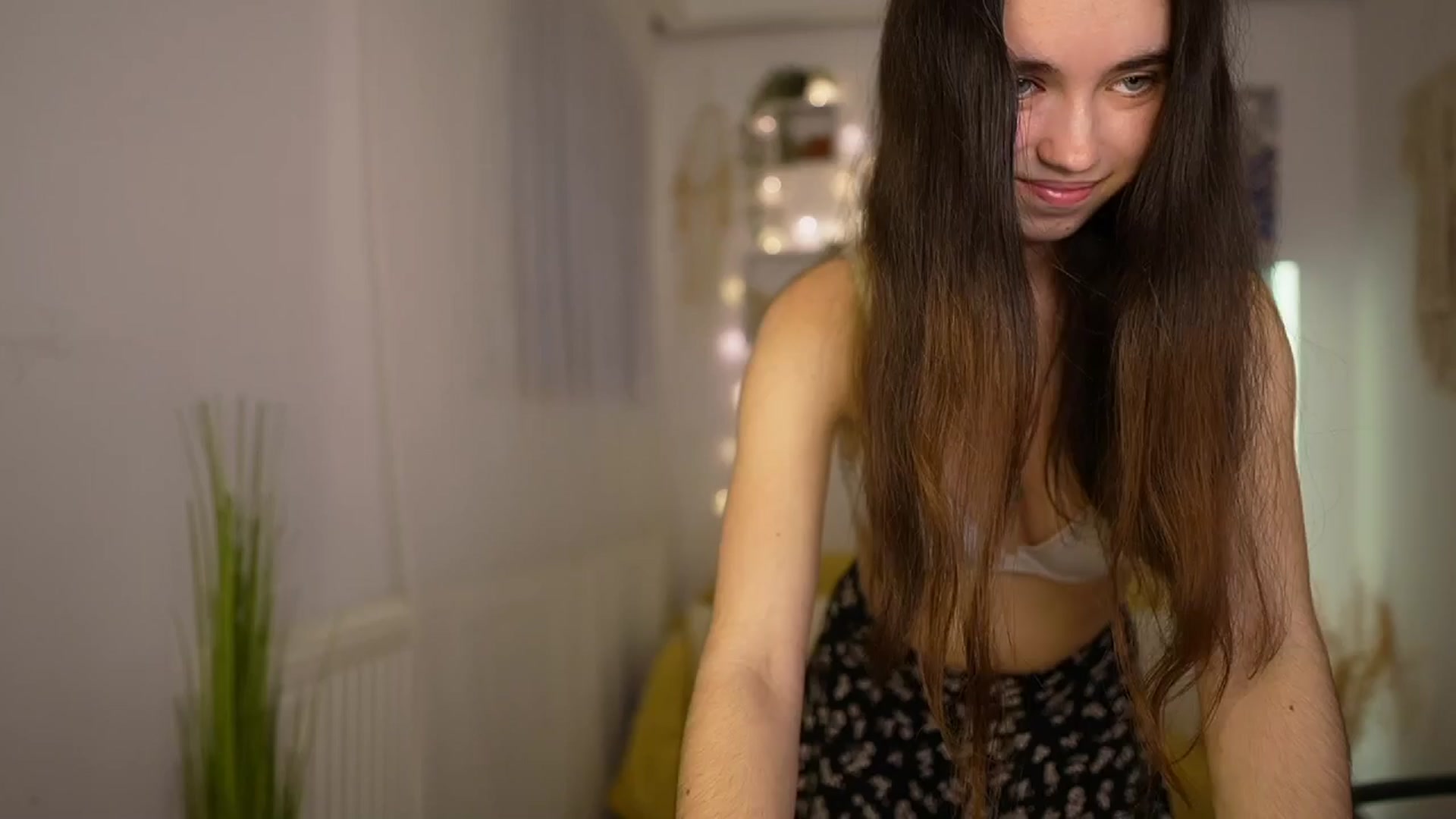 Gallery image thumbnail from Gia_Paige18's myfreecams stream on, 04/15/2024, 16:54 image 15 of 20