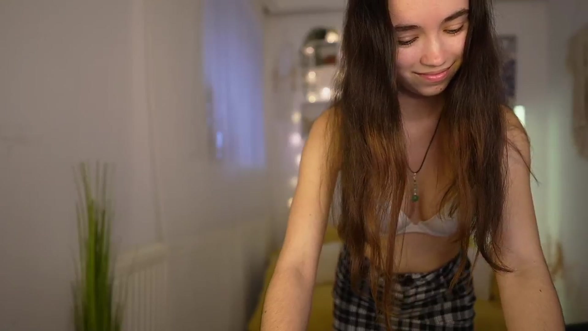 Gallery image thumbnail from Gia_Paige18's myfreecams stream on, 04/16/2024, 11:14 image 11 of 20