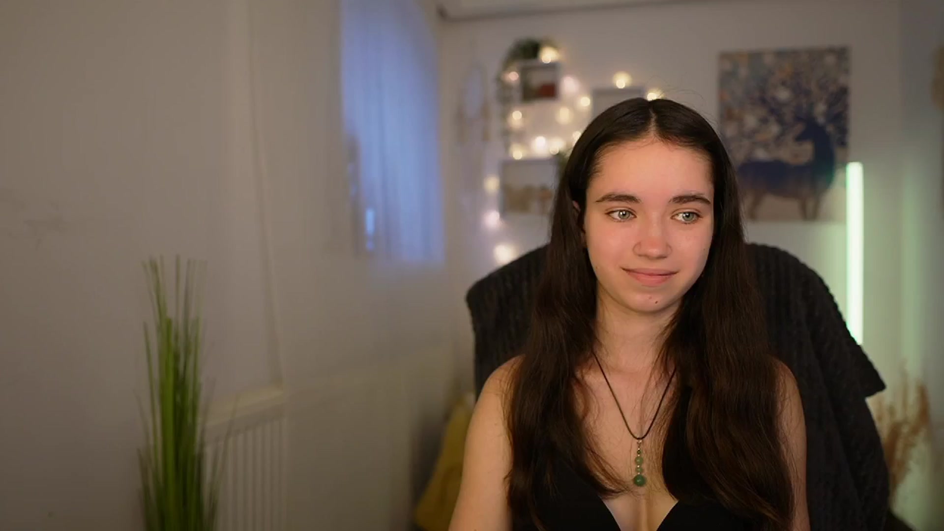 Gallery image thumbnail from Gia_Paige18's myfreecams stream on, 04/17/2024, 09:03 image 13 of 20