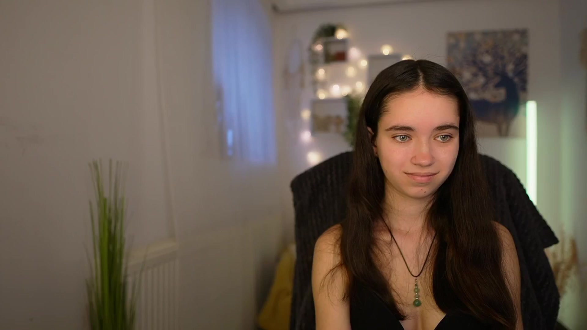 Gallery image thumbnail from Gia_Paige18's myfreecams stream on, 04/17/2024, 09:03 image 11 of 20