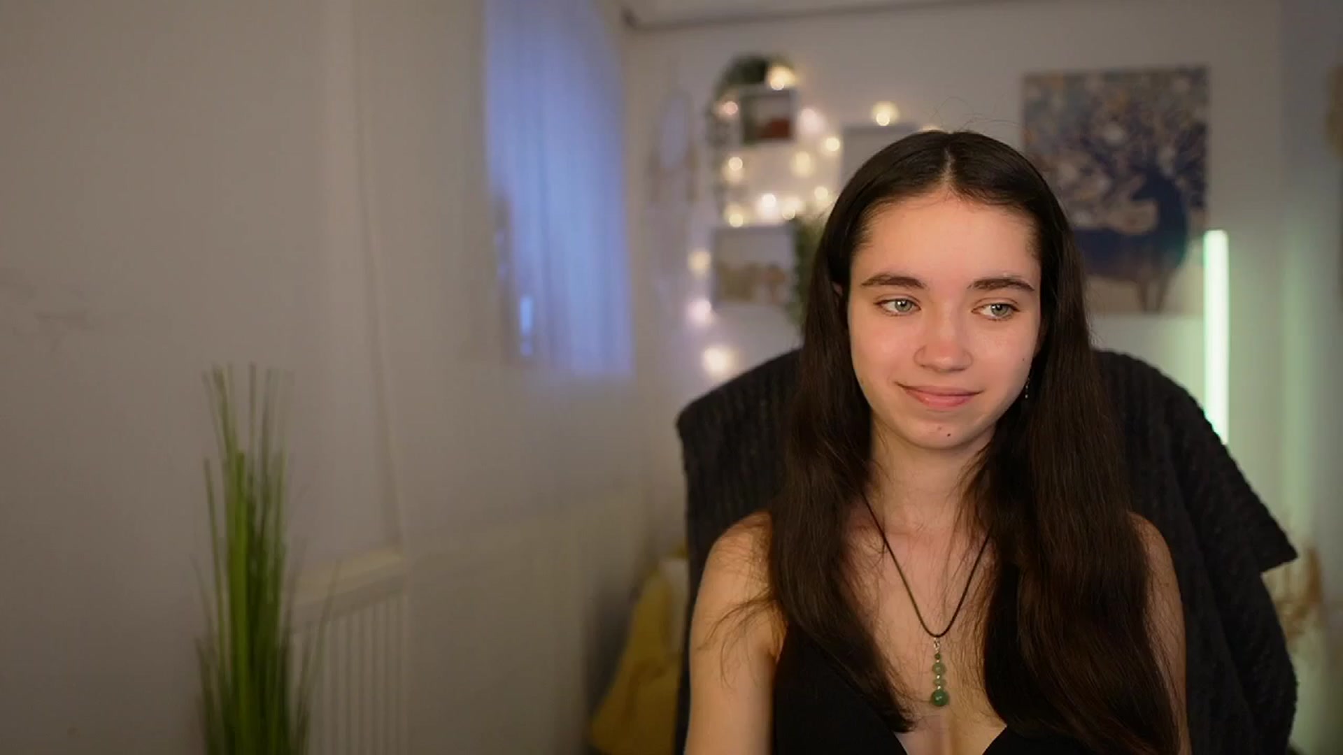 Gallery image thumbnail from Gia_Paige18's myfreecams stream on, 04/17/2024, 09:03 image 10 of 20