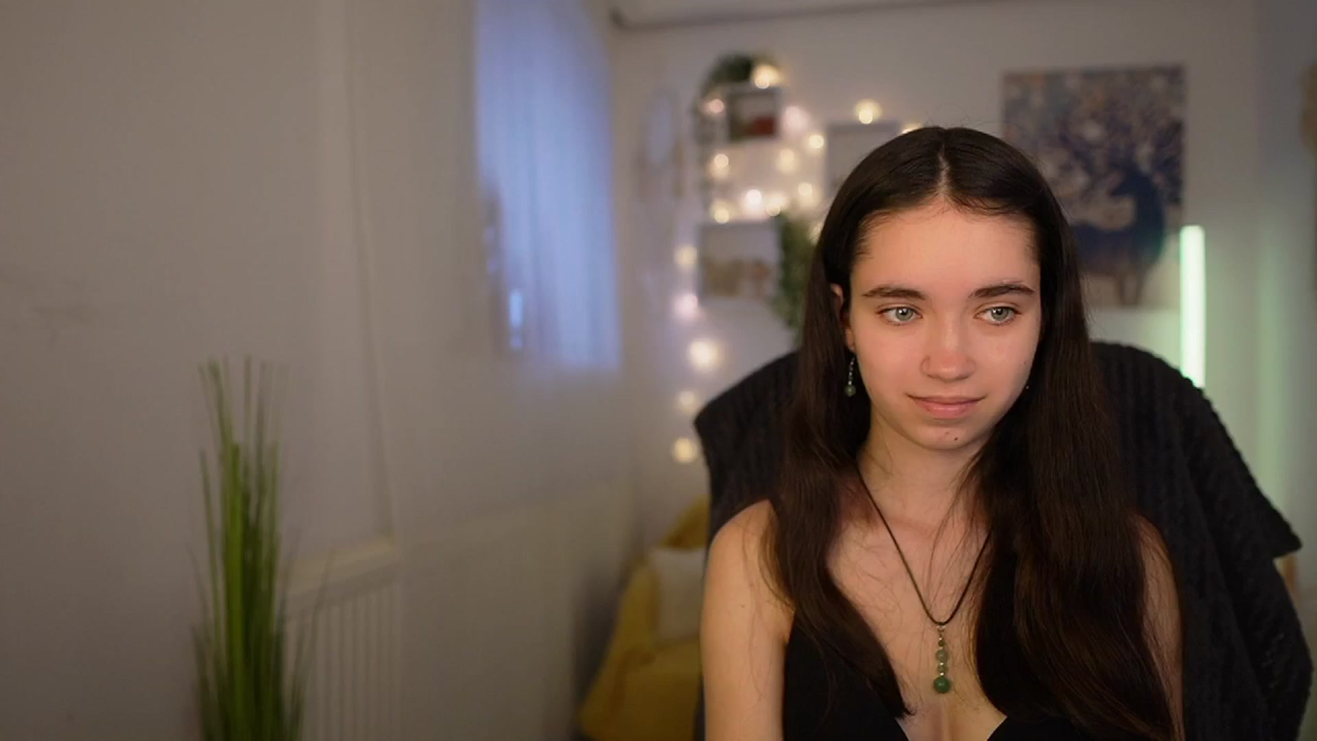 Gallery image thumbnail from Gia_Paige18's myfreecams stream on, 04/17/2024, 09:03 image 6 of 20