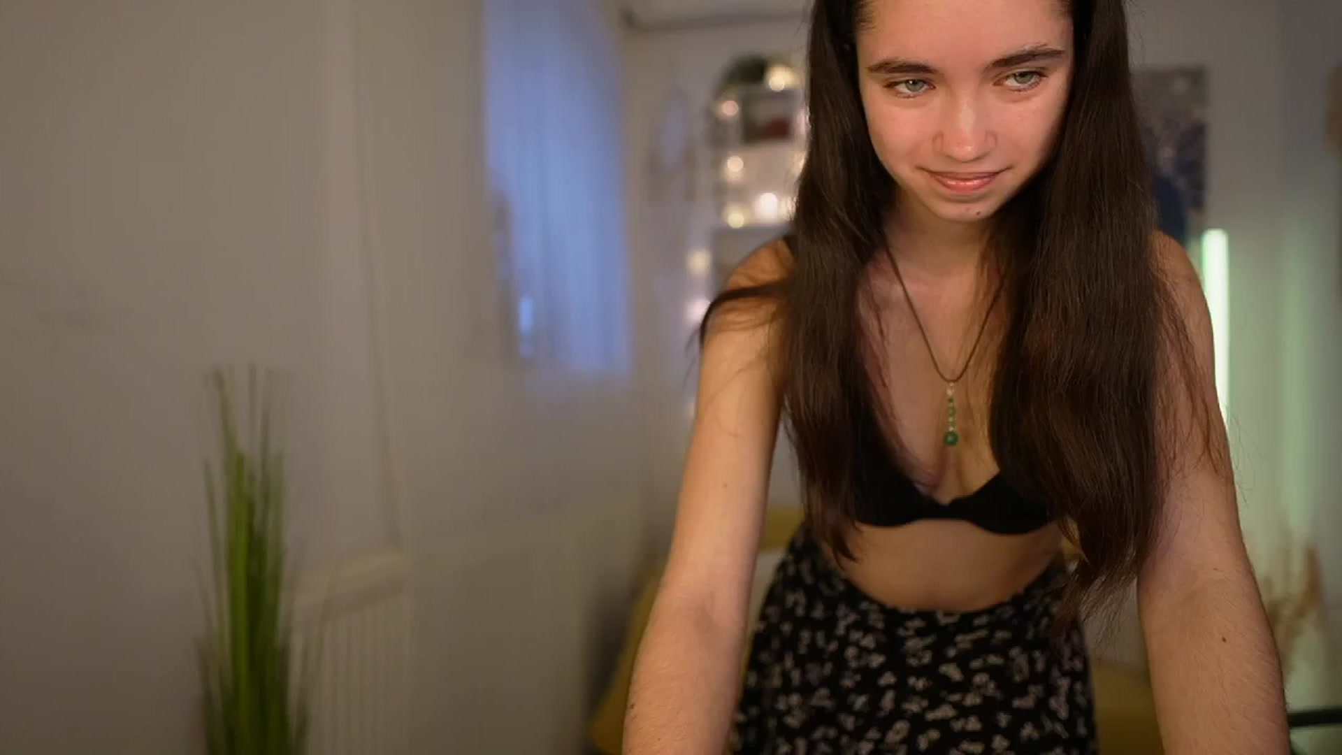 Gallery image thumbnail from Gia_Paige18's myfreecams stream on, 04/17/2024, 09:03 image 12 of 20