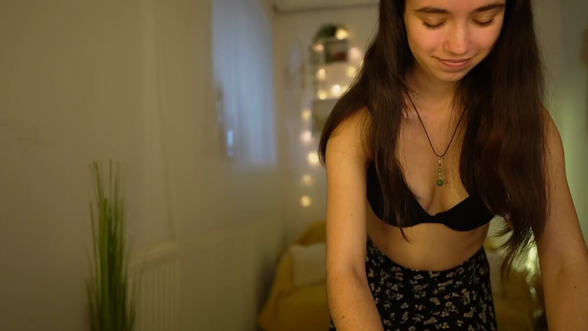 Gallery image thumbnail from Gia_Paige18's myfreecams stream on, 04/17/2024, 09:03 image 9 of 20