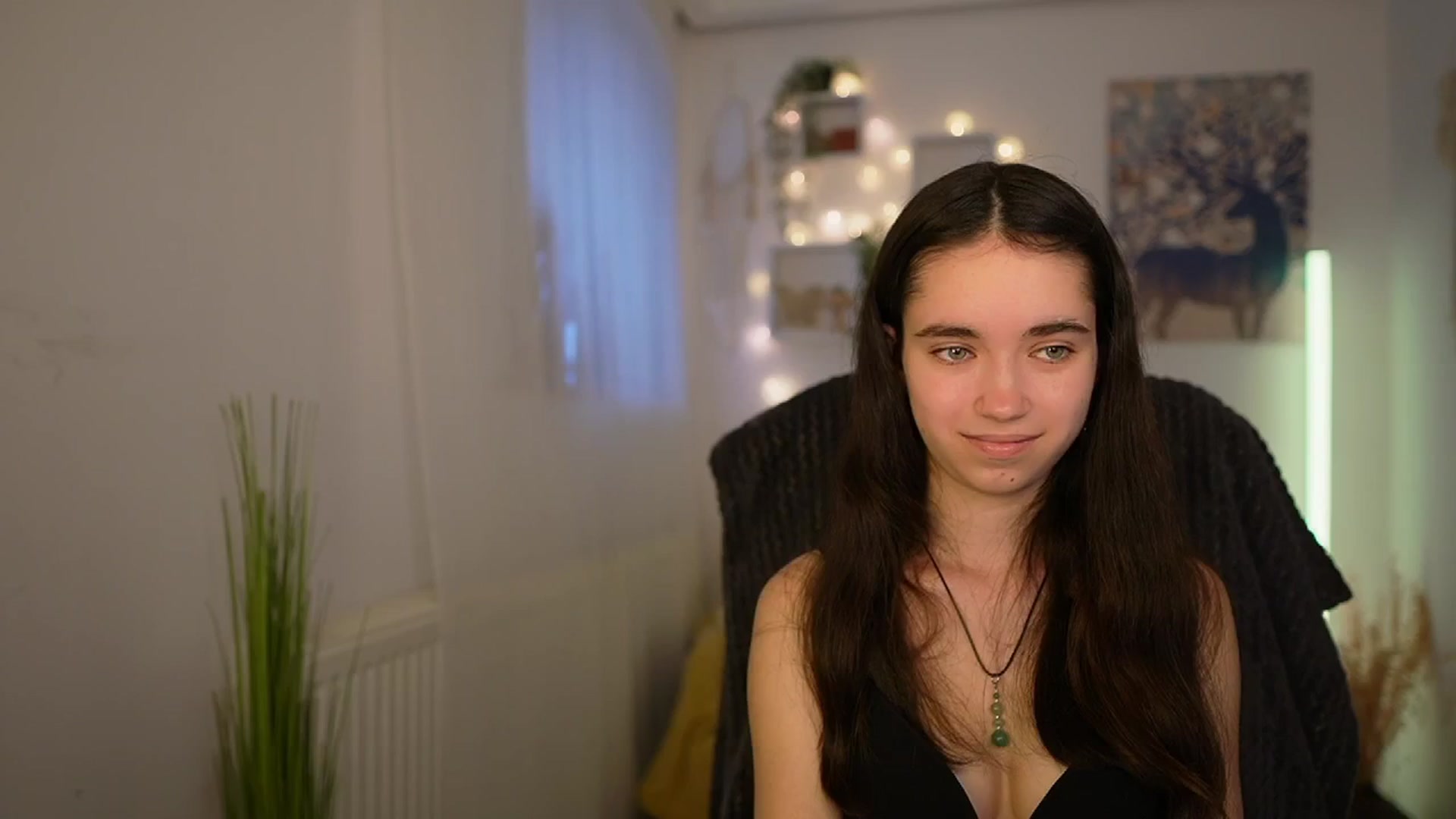Gallery image thumbnail from Gia_Paige18's myfreecams stream on, 04/17/2024, 09:03 image 15 of 20