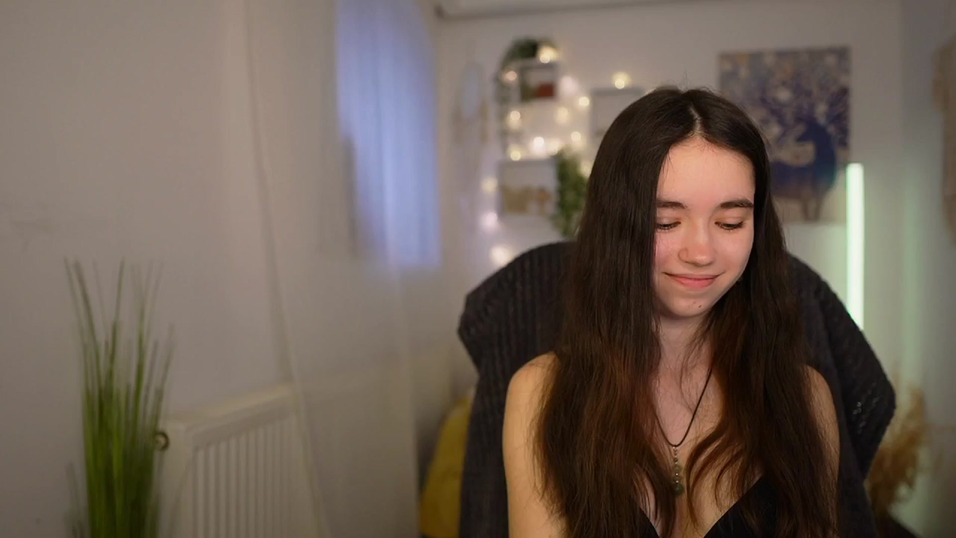 Gallery image thumbnail from Gia_Paige18's myfreecams stream on, 04/18/2024, 09:07 image 17 of 20