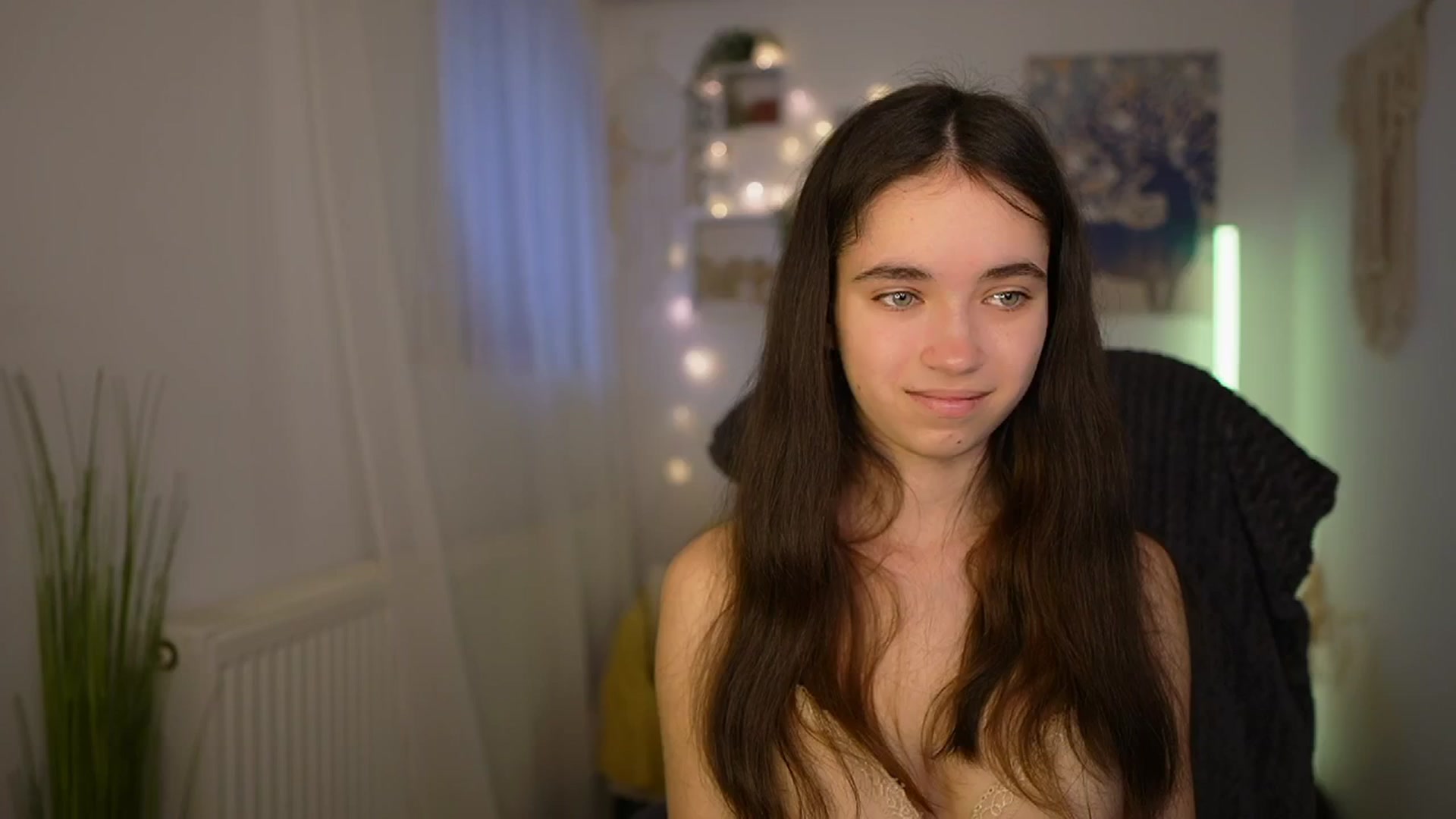 Gallery image thumbnail from Gia_Paige18's myfreecams stream on, 04/25/2024, 10:59 image 11 of 20