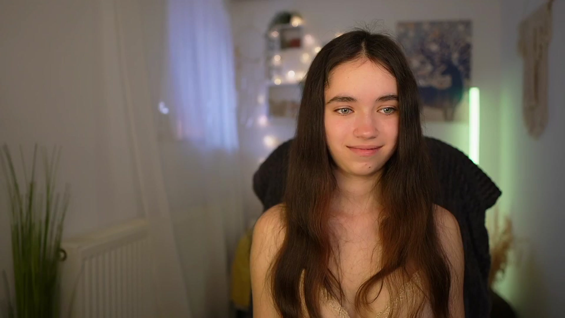 Gallery image thumbnail from Gia_Paige18's myfreecams stream on, 04/25/2024, 14:54 image 19 of 20