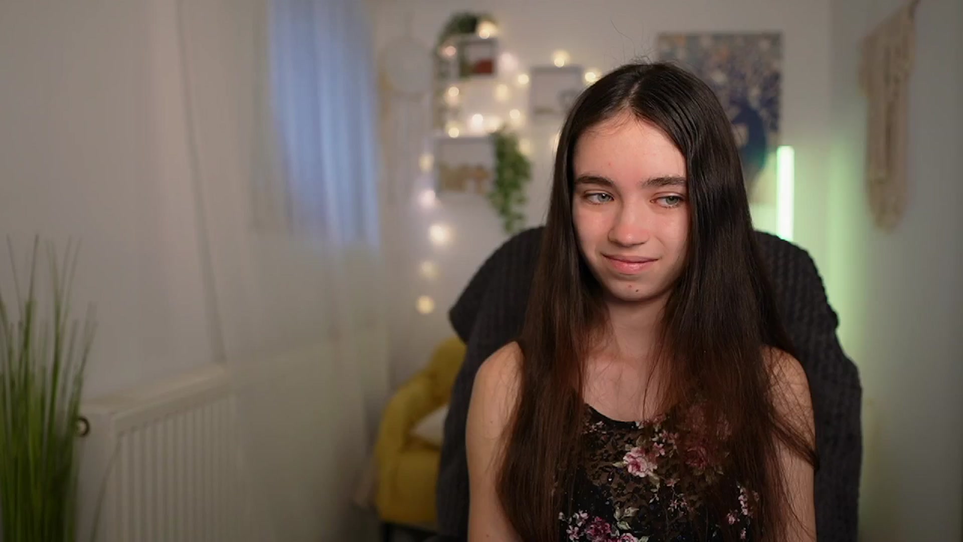 Gallery image thumbnail from Gia_Paige18's myfreecams stream on, 04/28/2024, 08:47 image 5 of 20