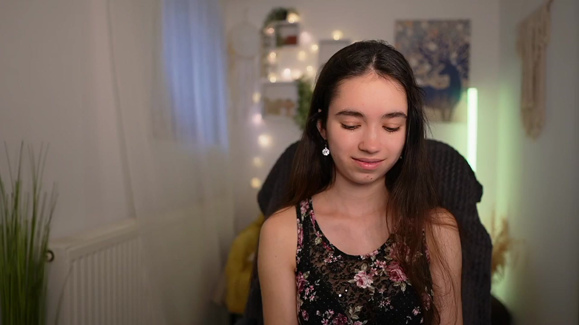 Gallery image thumbnail from Gia_Paige18's myfreecams stream on, 04/28/2024, 12:39 image 1 of 20