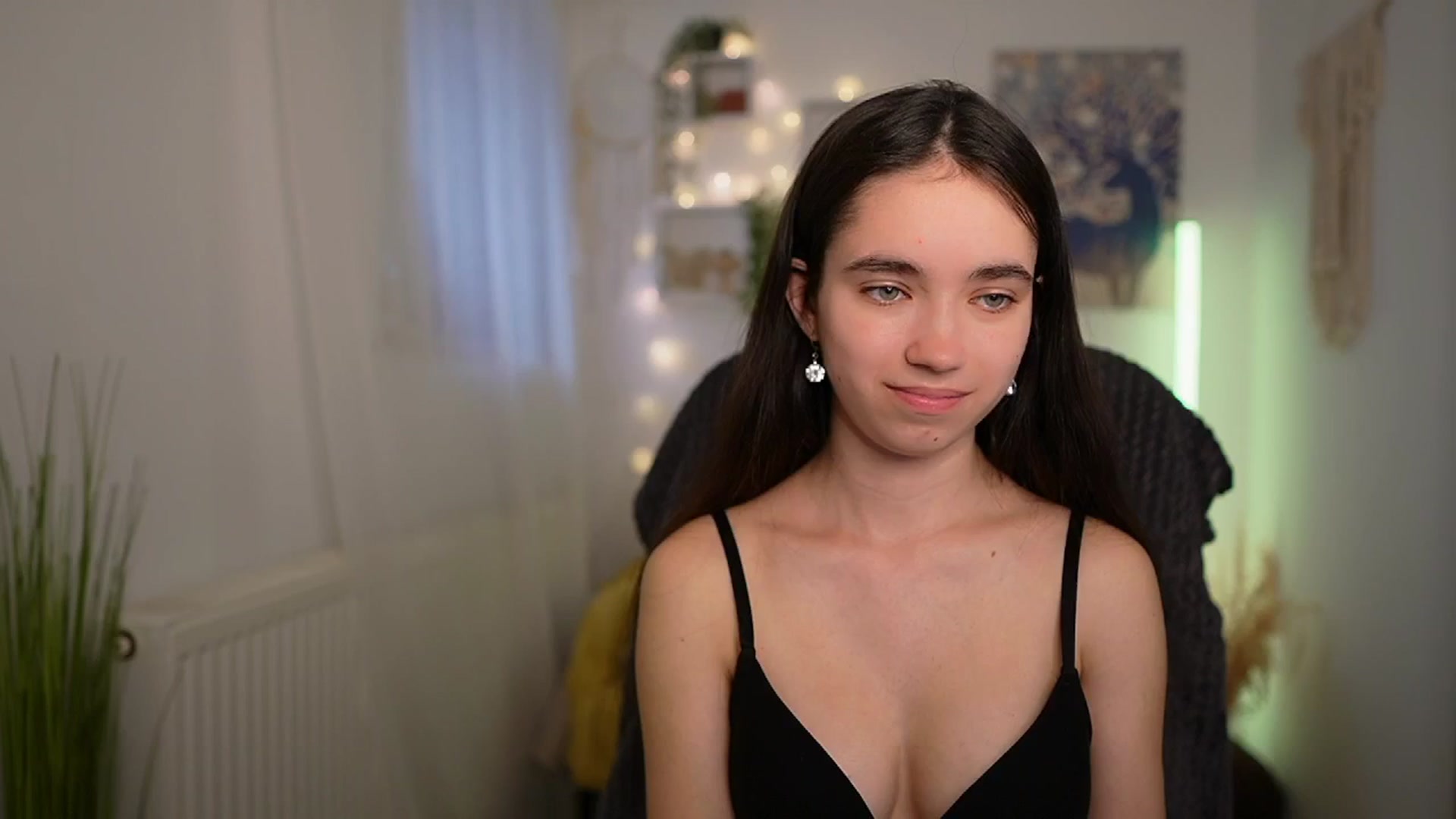 Gallery image thumbnail from Gia_Paige18's myfreecams stream on, 04/28/2024, 12:39 image 12 of 20