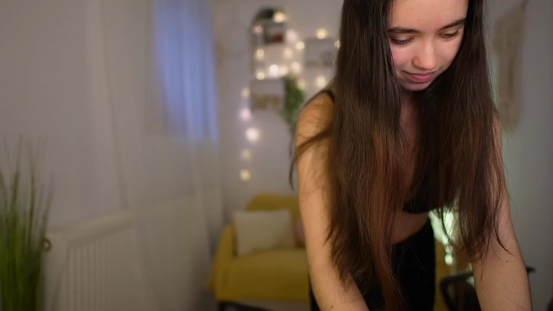 Gallery image thumbnail from Gia_Paige18's myfreecams stream on, 04/29/2024, 09:03 image 12 of 20