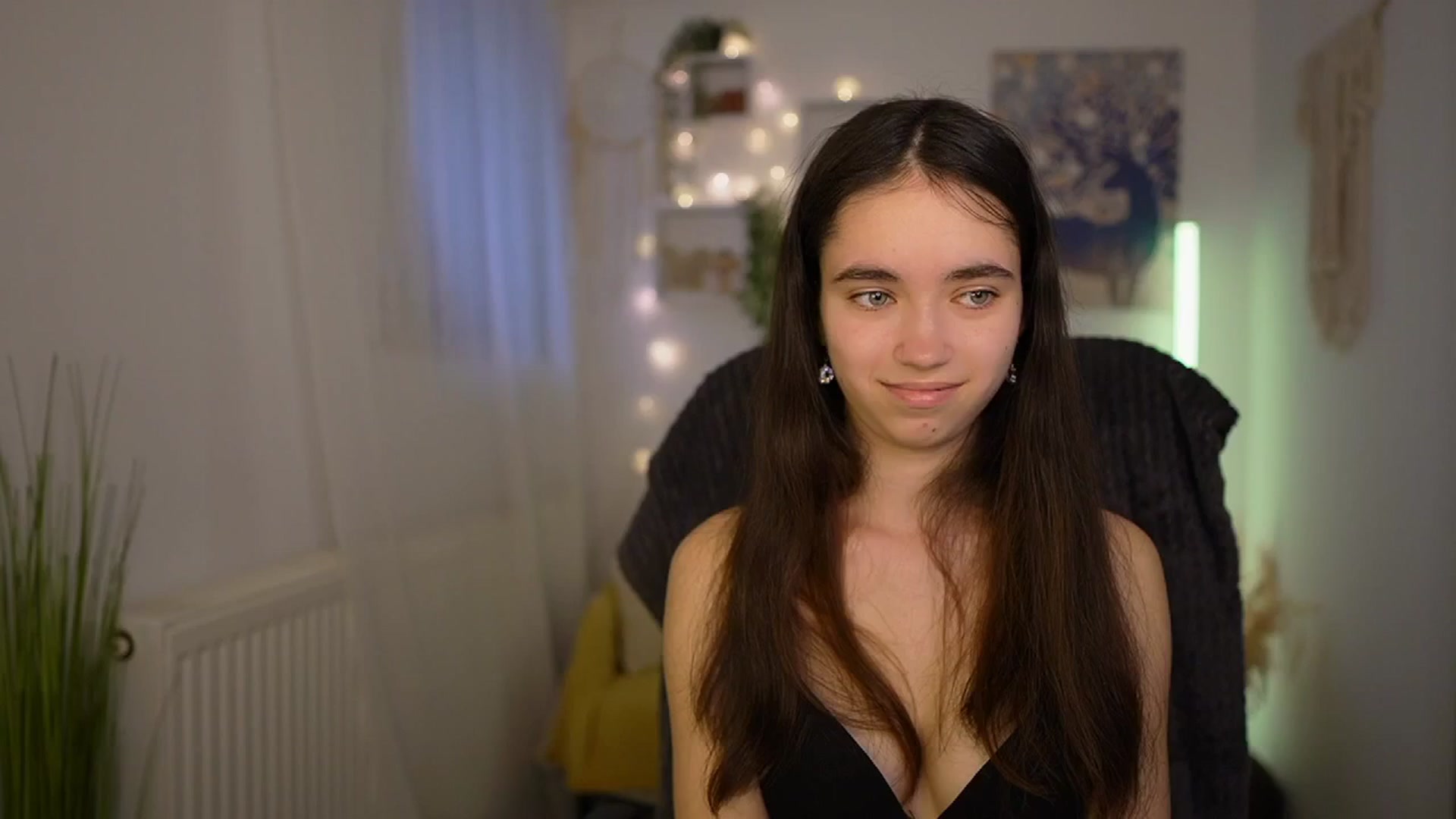 Gallery image thumbnail from Gia_Paige18's myfreecams stream on, 04/29/2024, 09:59 image 4 of 20