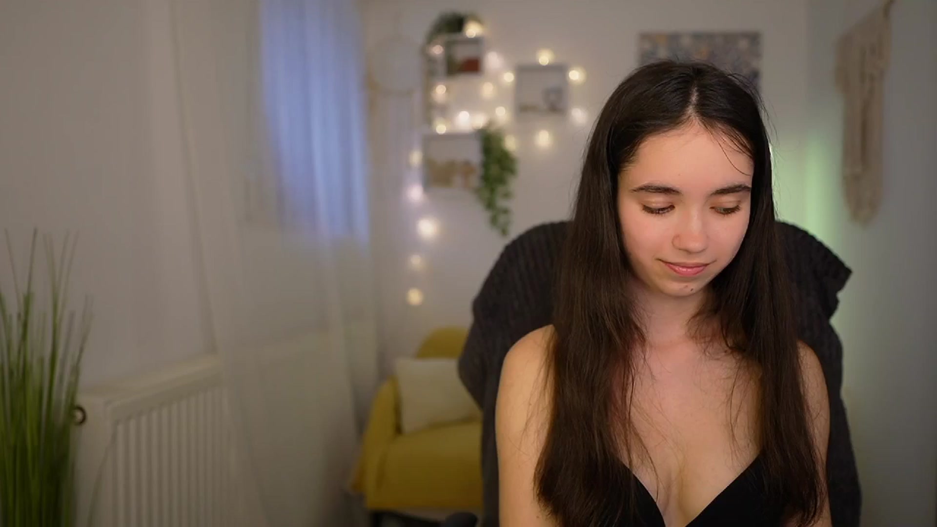 Gallery image thumbnail from Gia_Paige18's myfreecams stream on, 04/29/2024, 12:48 image 20 of 20