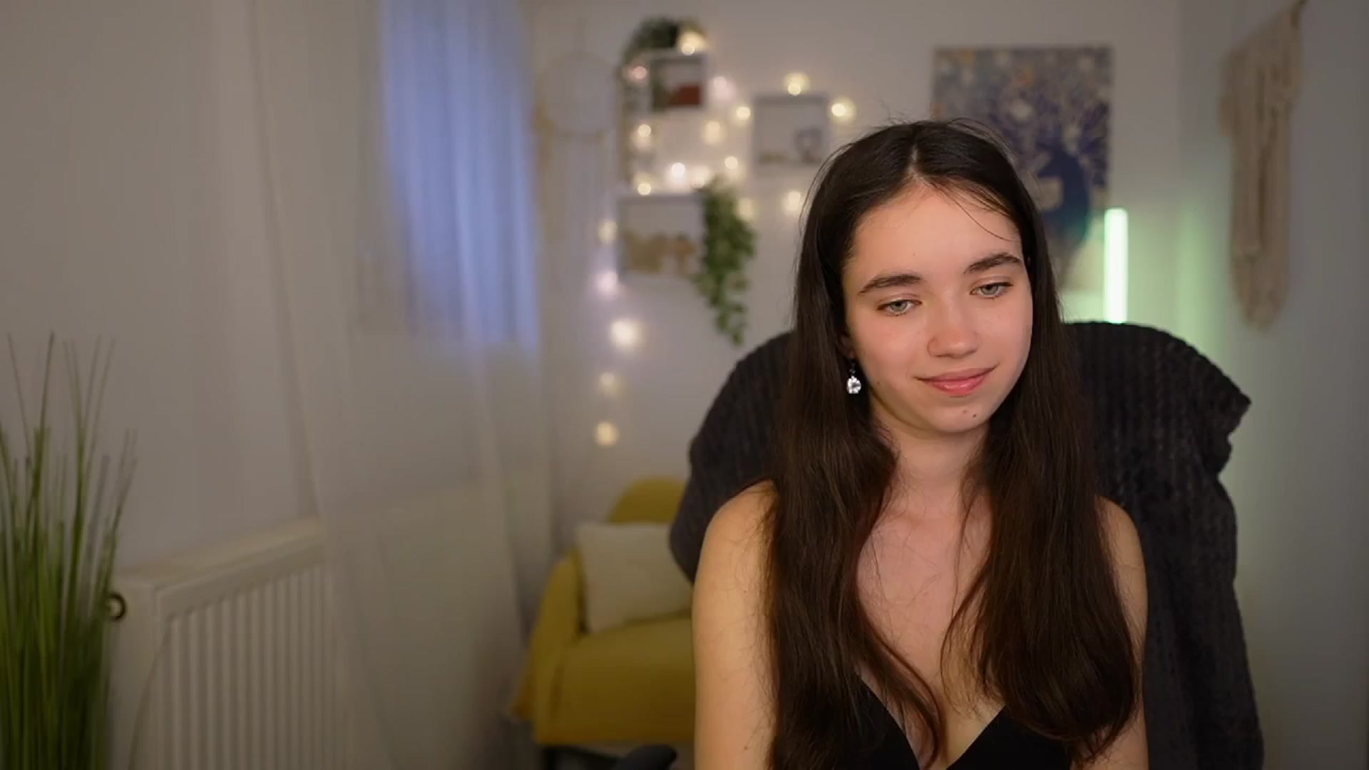 Gallery image thumbnail from Gia_Paige18's myfreecams stream on, 04/29/2024, 12:48 image 6 of 20