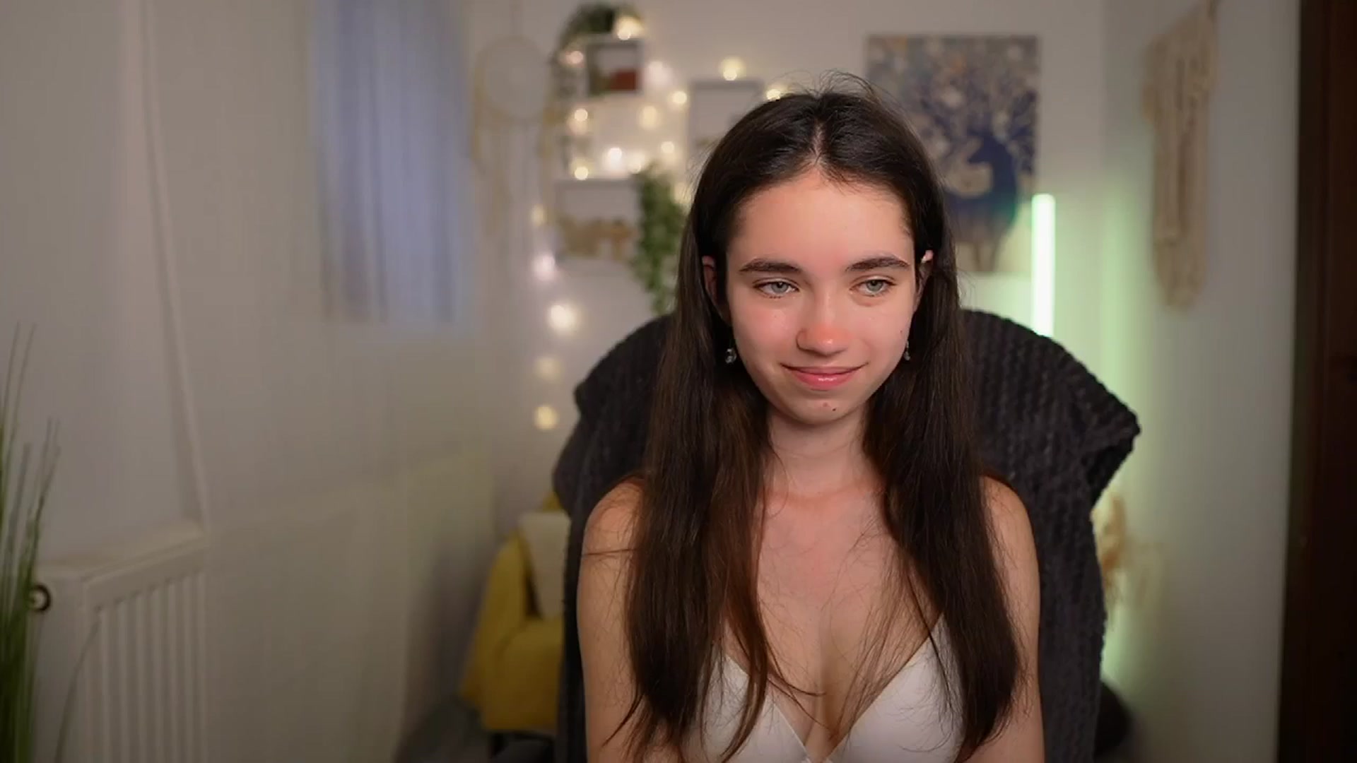 Gallery image thumbnail from Gia_Paige18's myfreecams stream on, 05/02/2024, 11:32 image 16 of 20